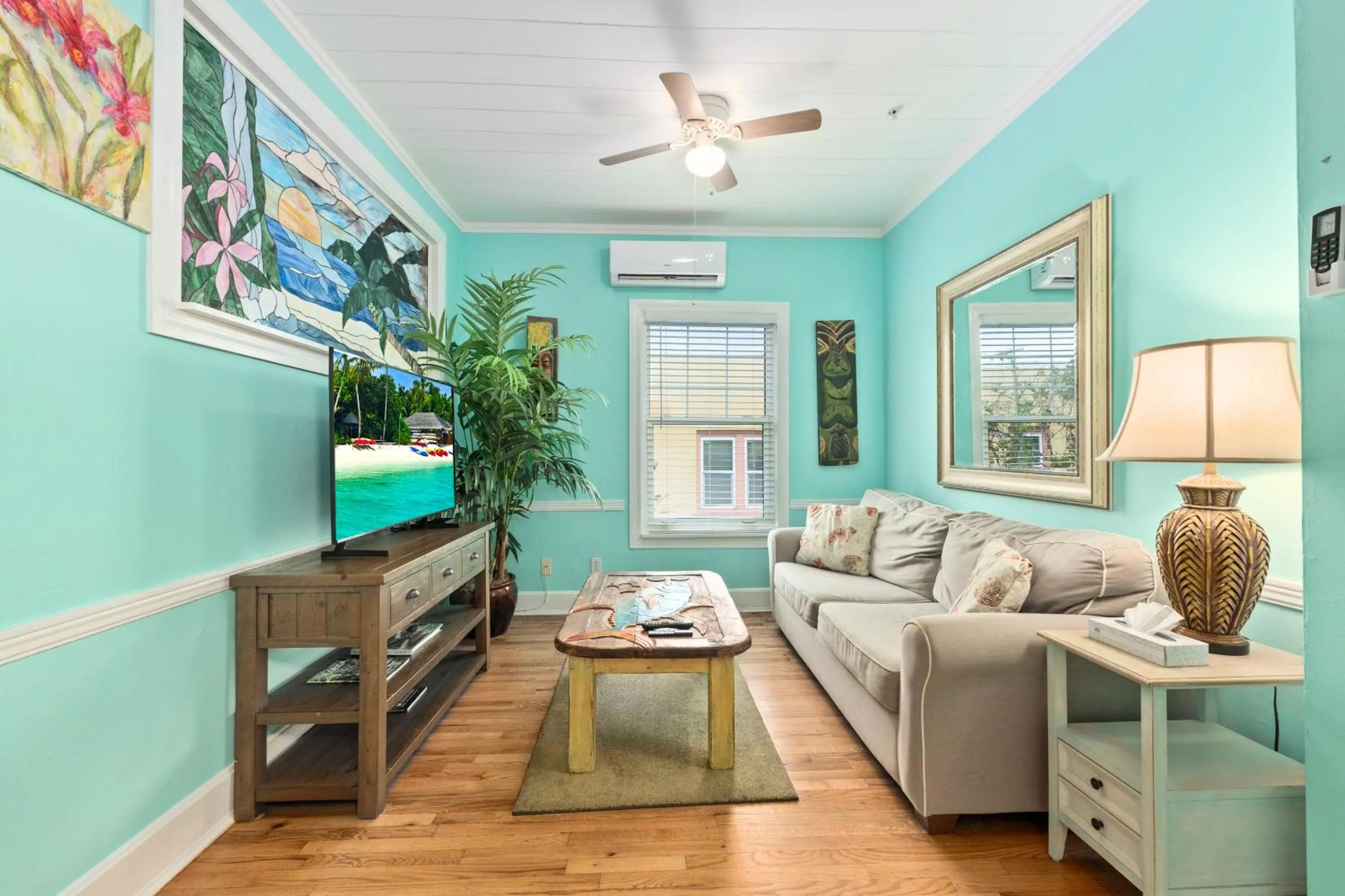 TV and multimedia in Old Colorado Inn