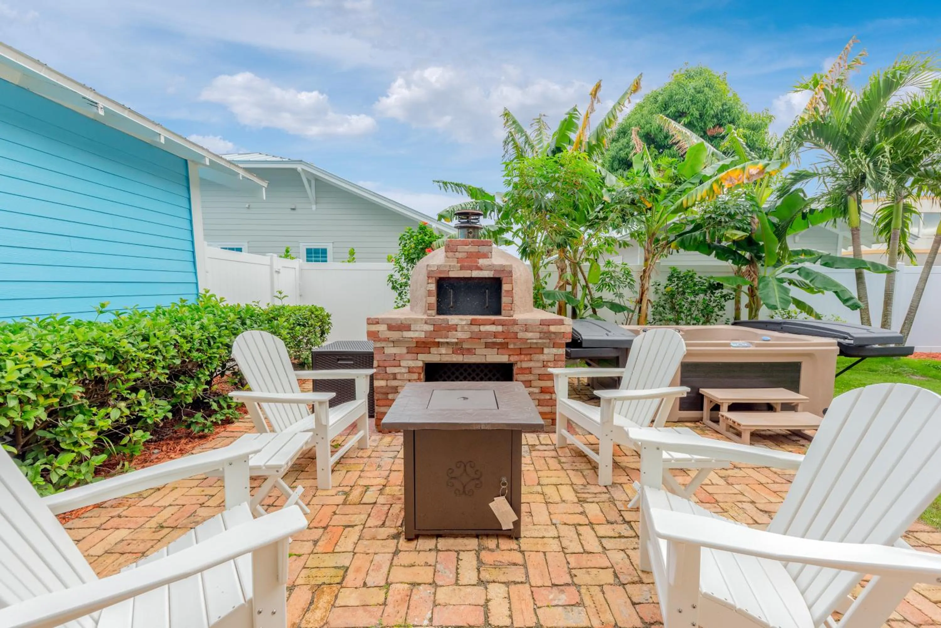 Patio in Old Colorado Inn