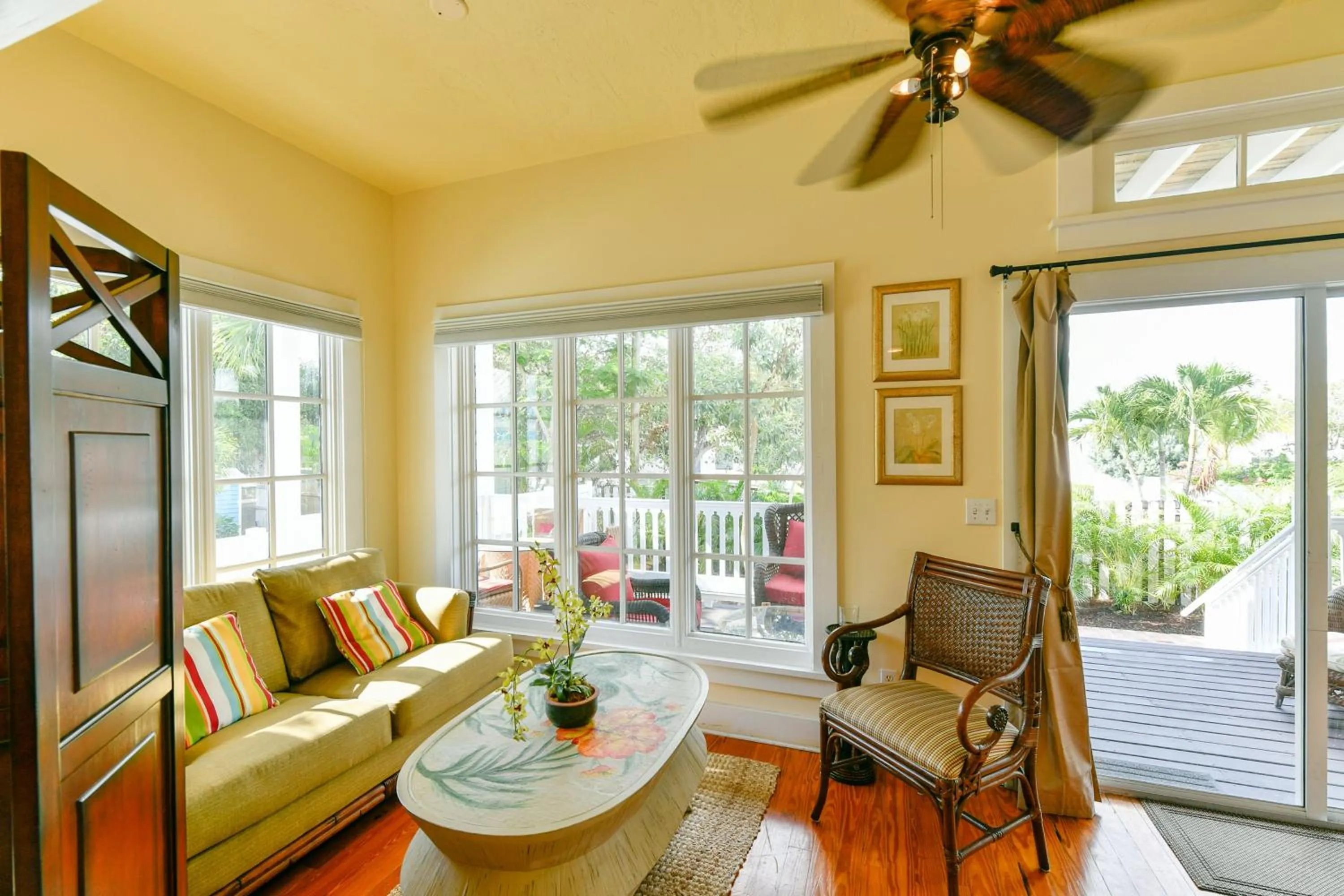 Seating area in Old Colorado Inn