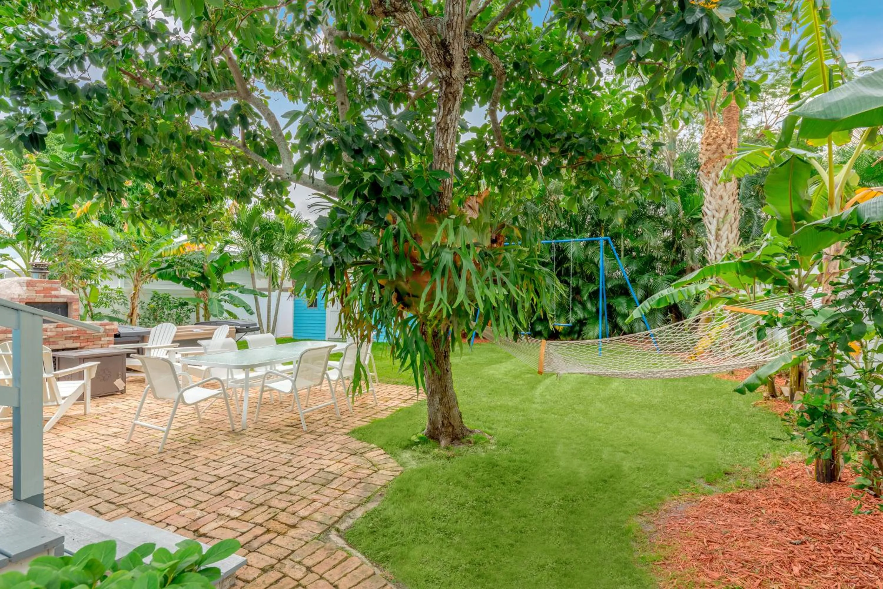 Patio in Old Colorado Inn