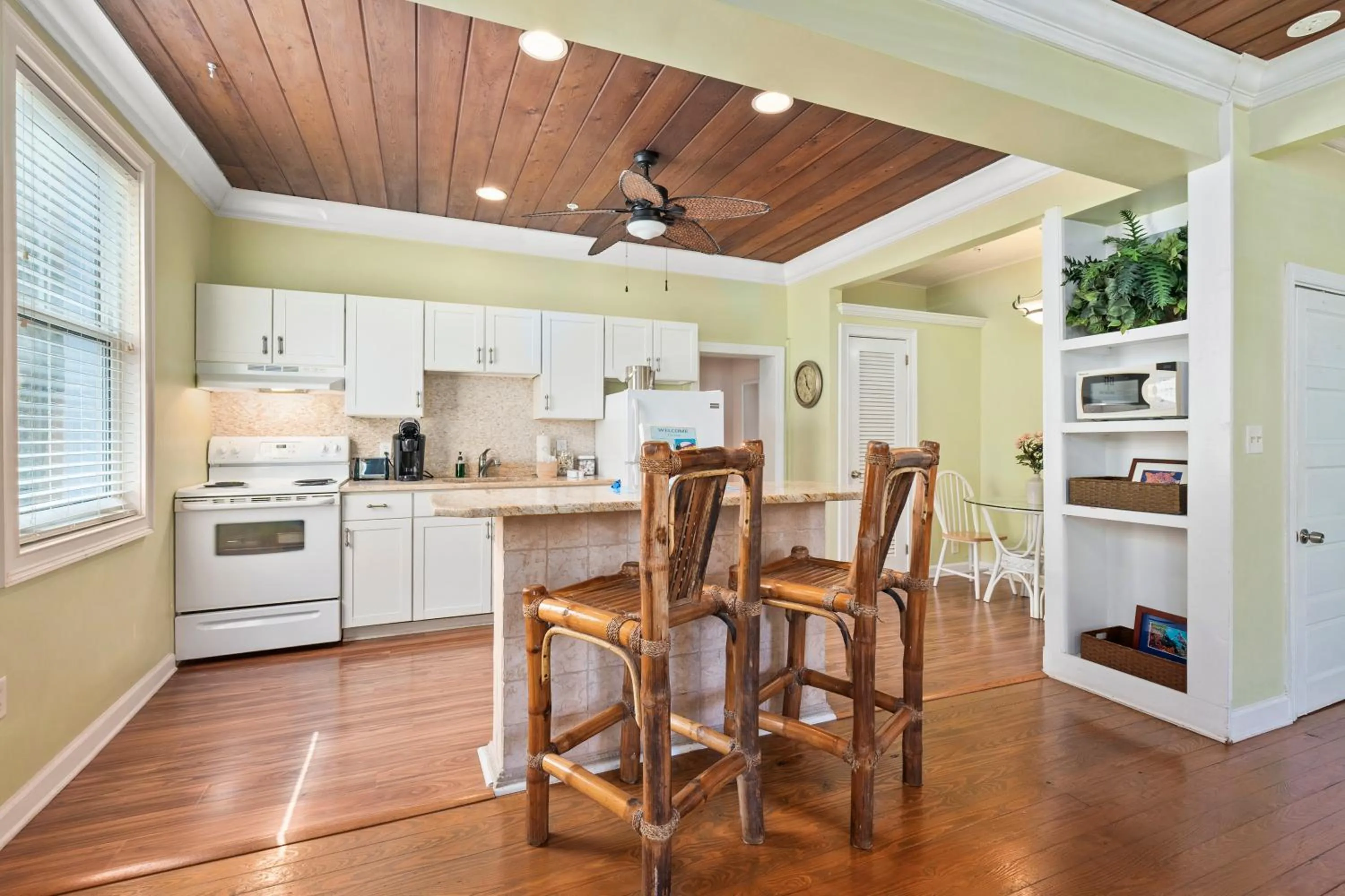 Kitchen or kitchenette in Old Colorado Inn