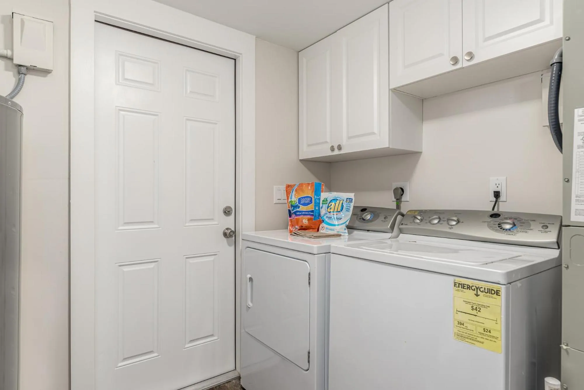 washing machine in Old Colorado Inn