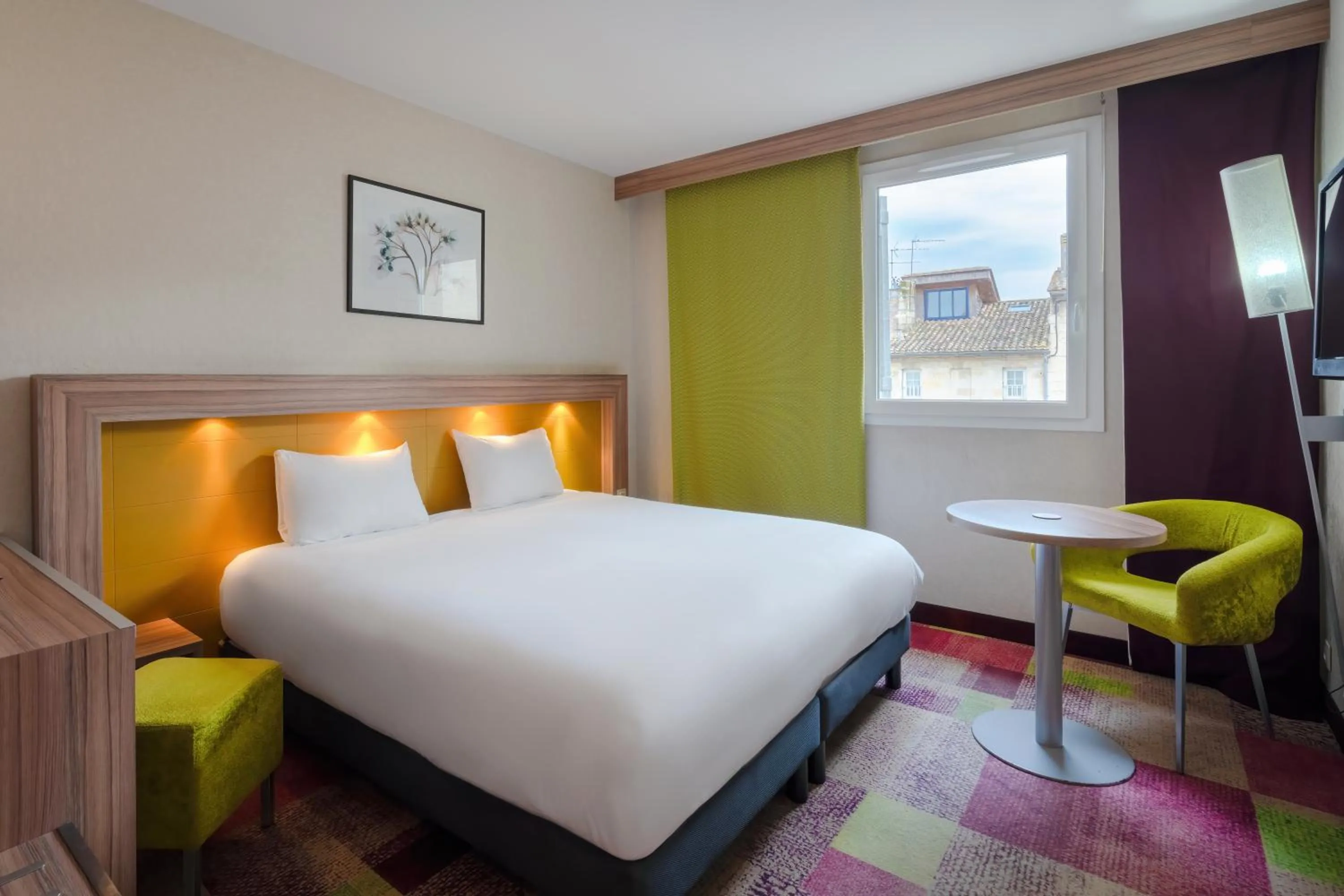 Bedroom, Bed in Mercure Libourne Saint Emilion