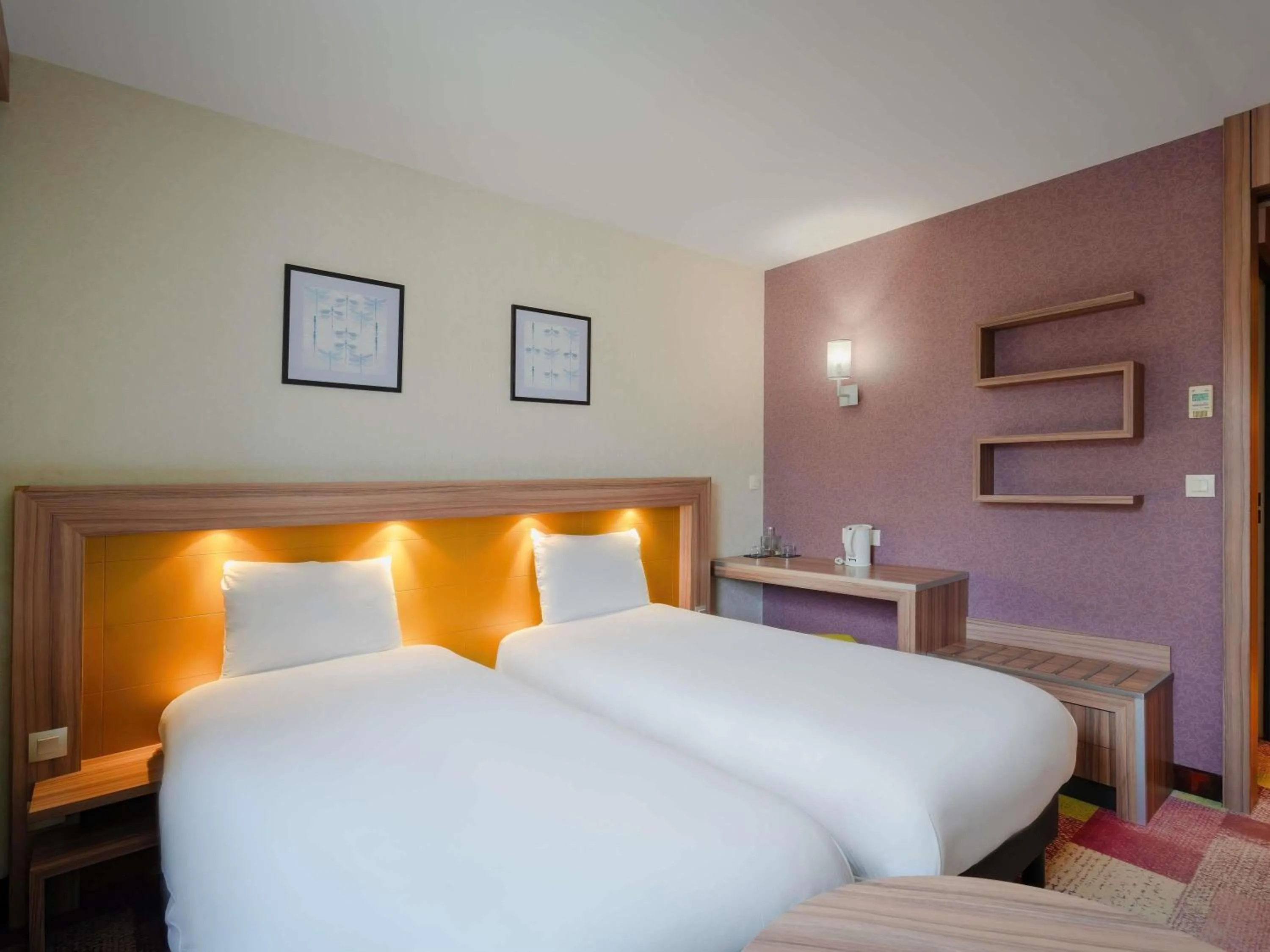 Bedroom, Bed in Mercure Libourne Saint Emilion