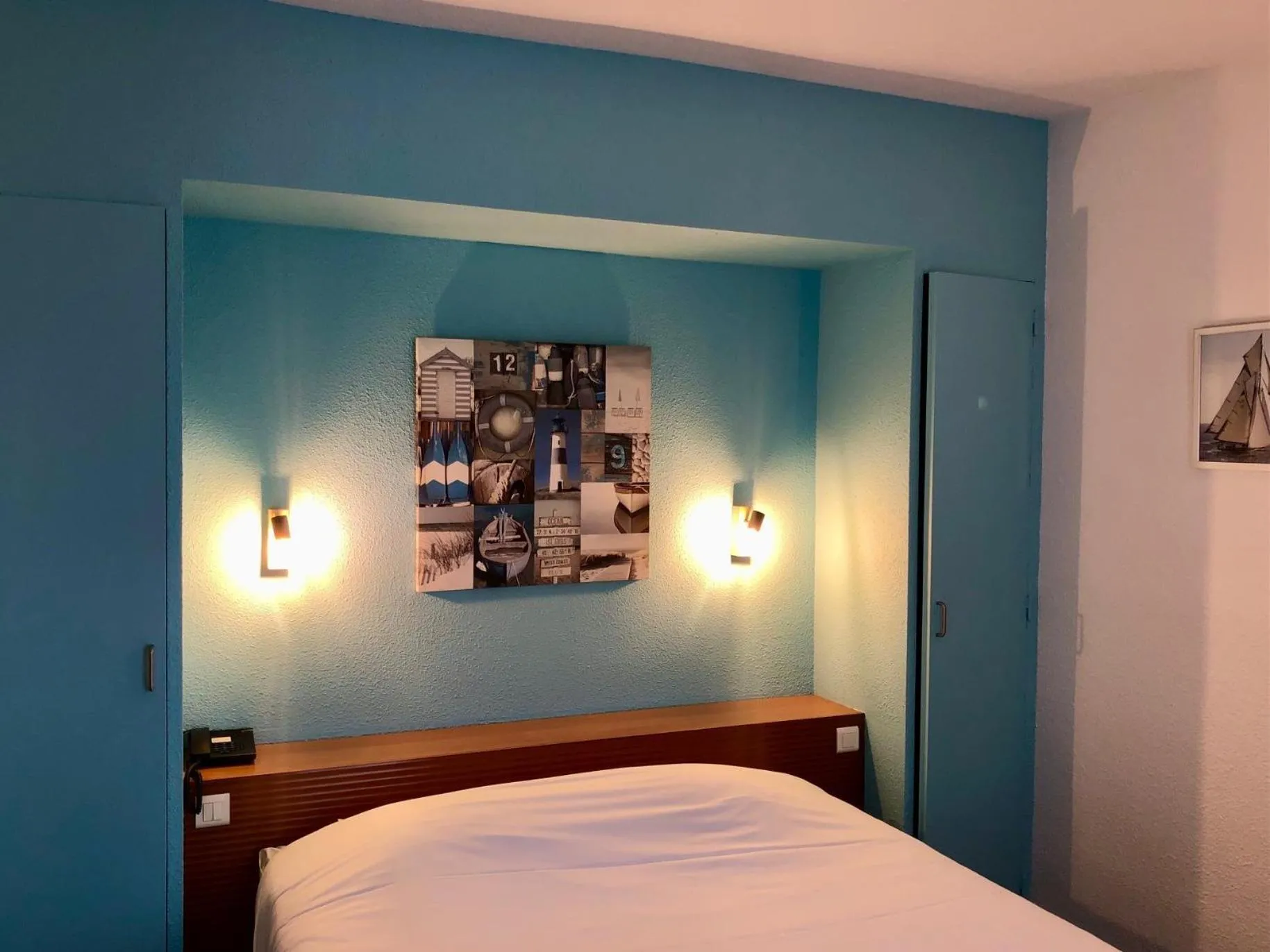 Bedroom, Bed in Hotel Le Progres