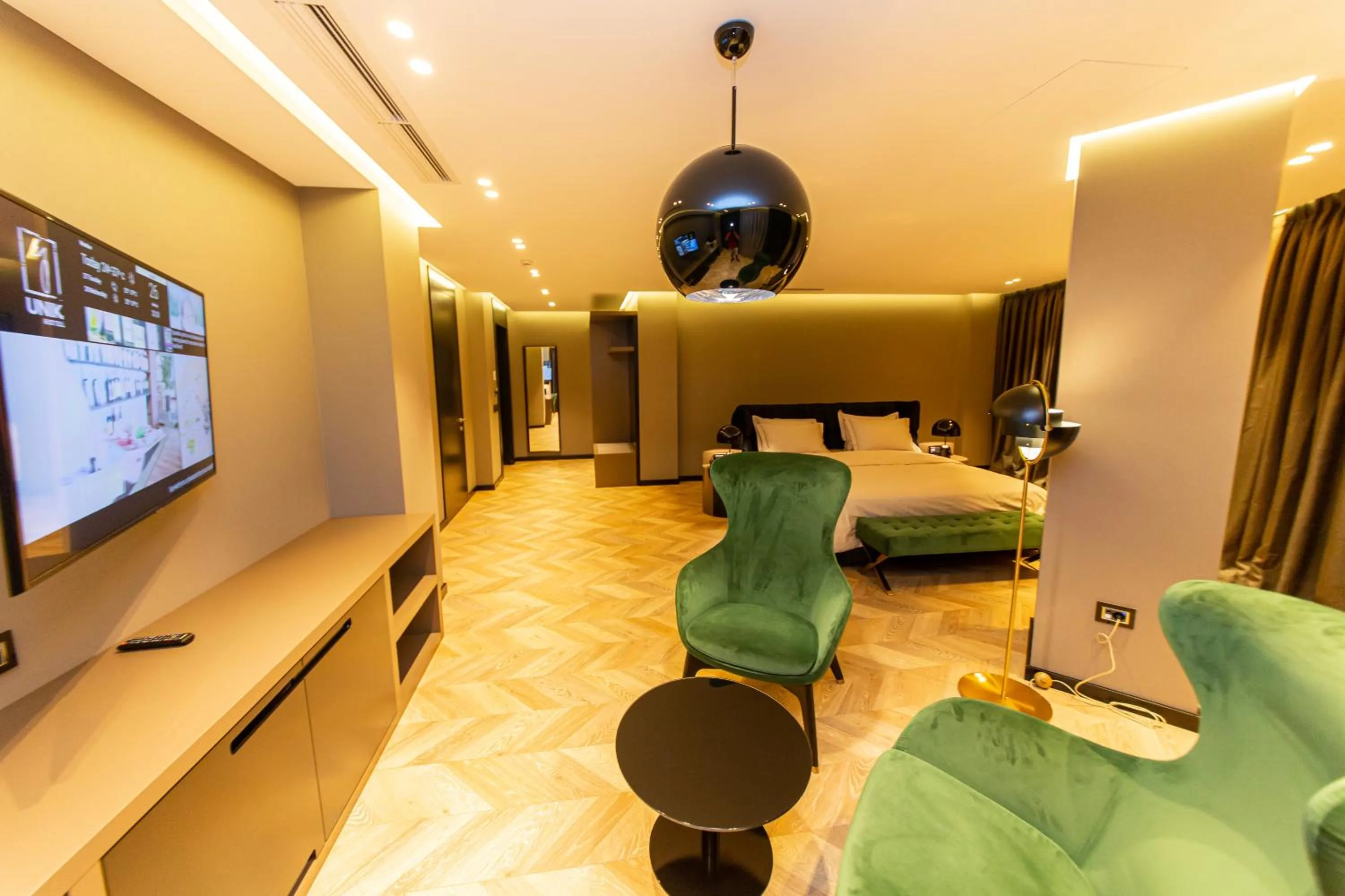 Bedroom, Bed in Hotel Unik