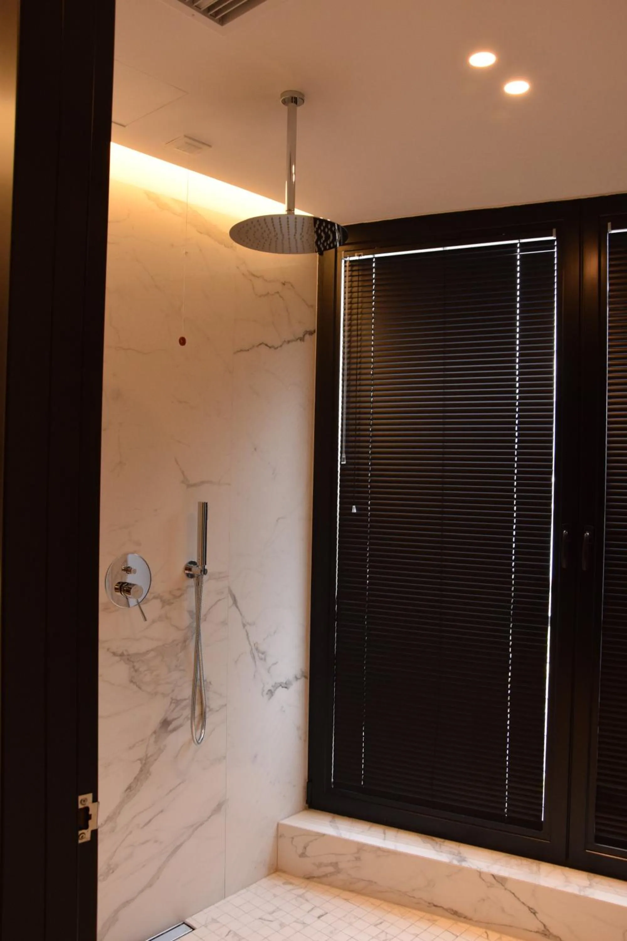 Bathroom in Hotel Unik