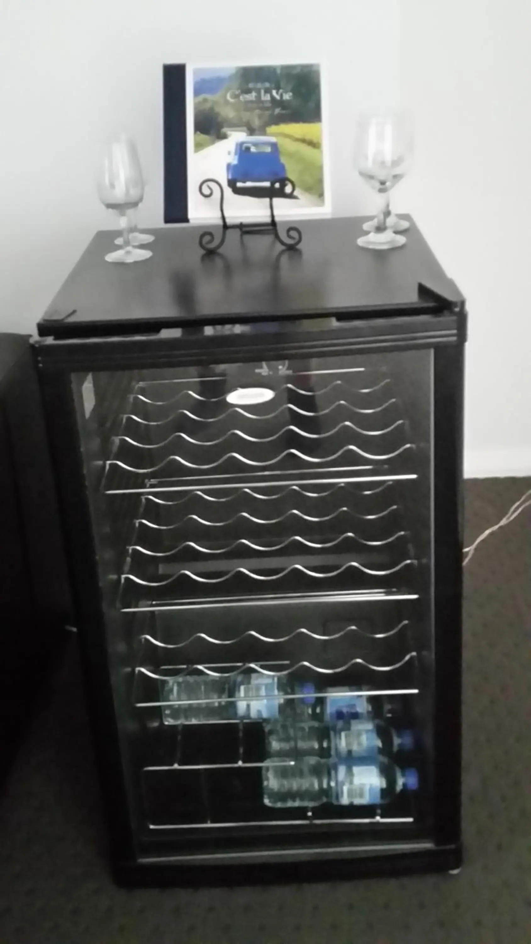 Drinks in C'est La Vie Bed & Breakfast