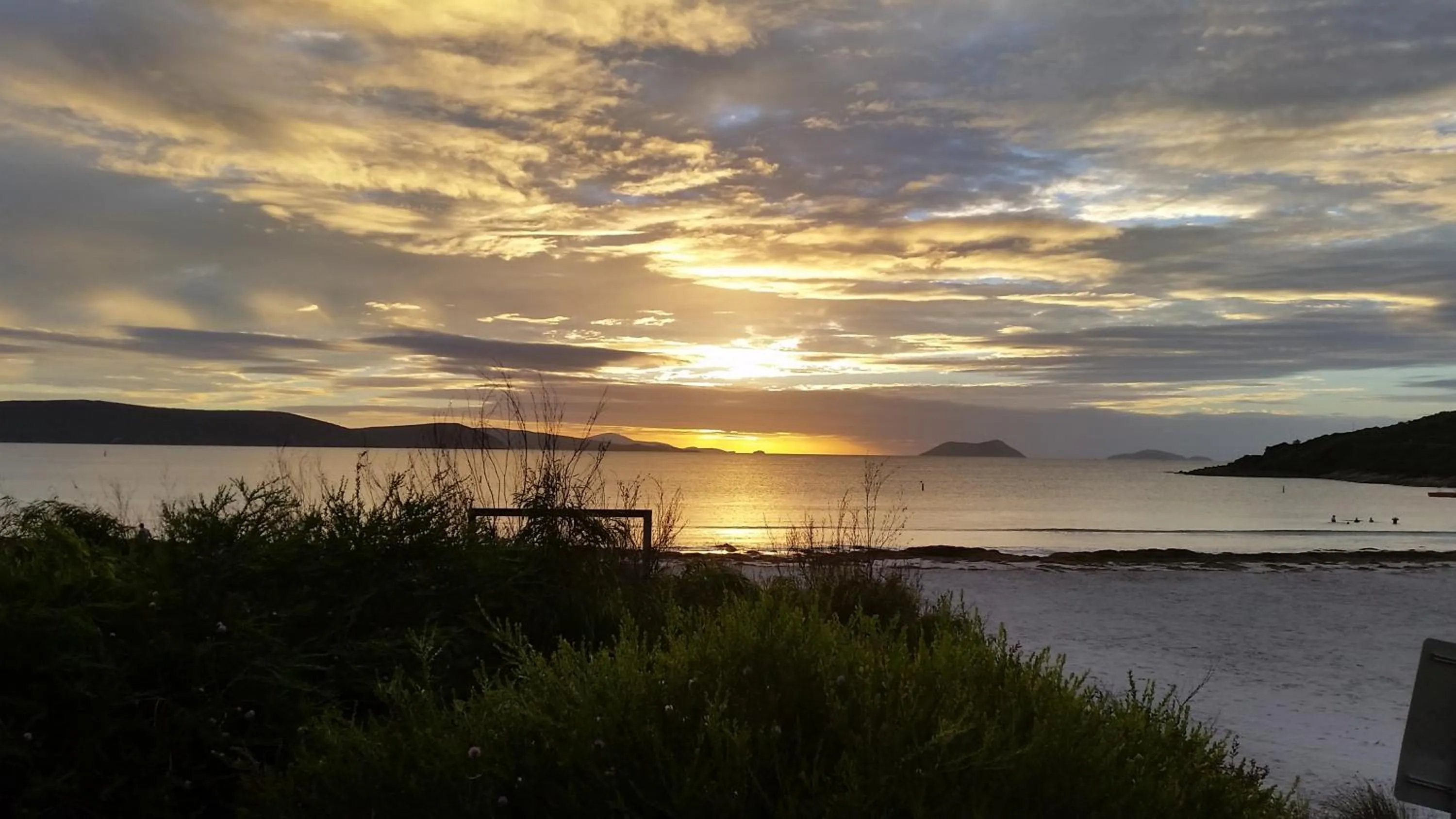 Natural landscape in C'est La Vie Bed & Breakfast