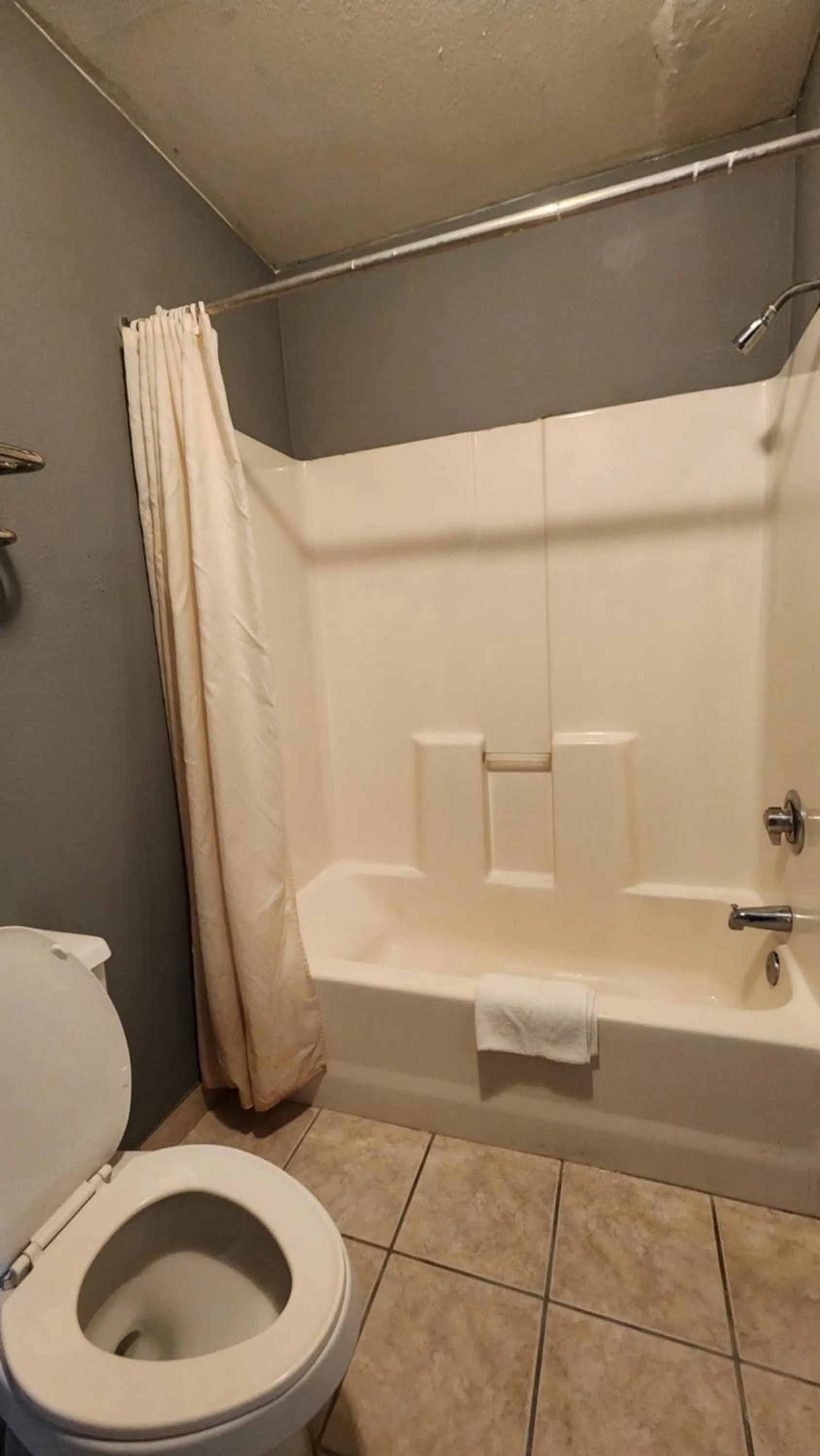 Bathroom in Benbrook Inn & Suites