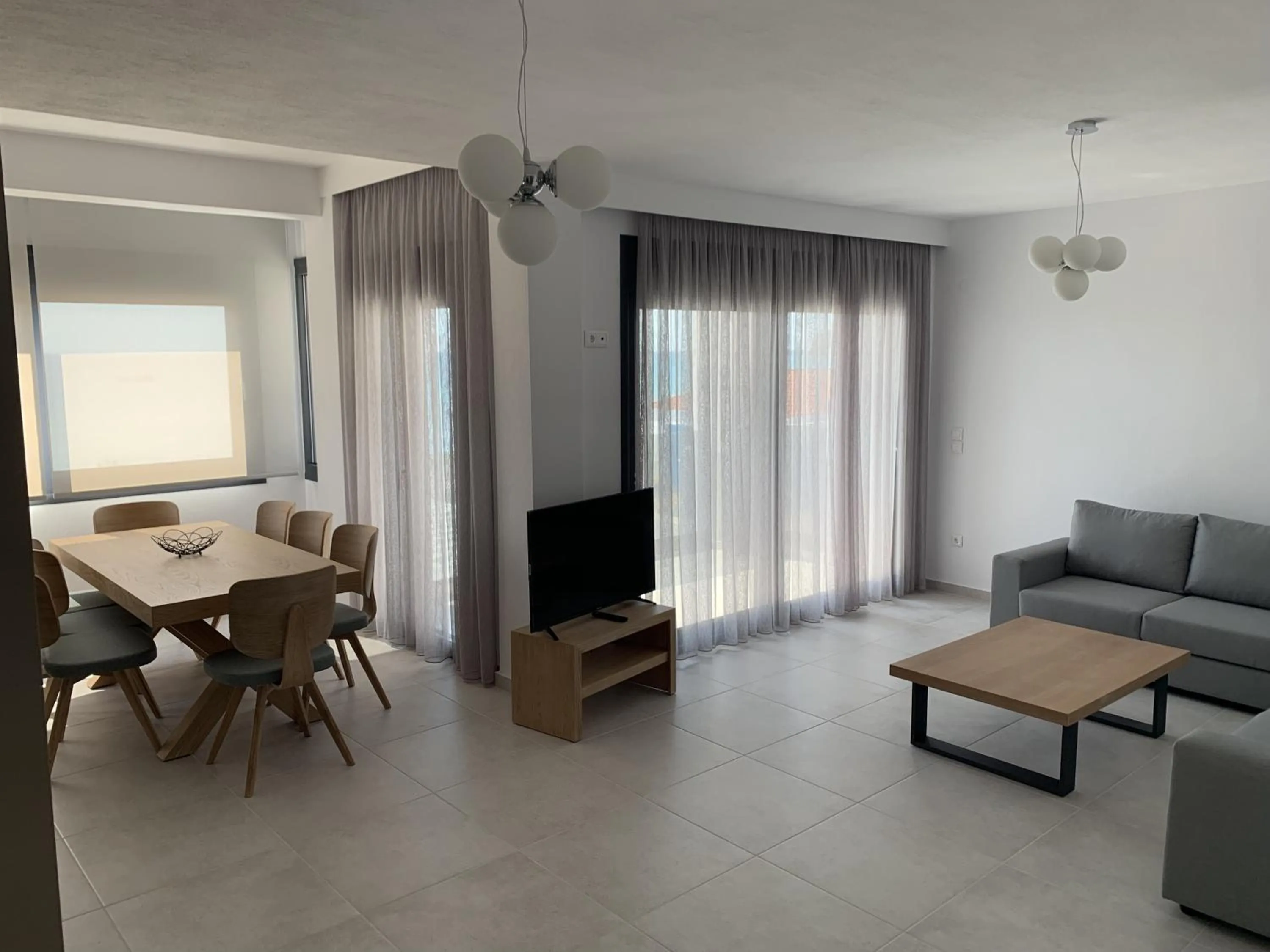 Communal lounge/ TV room in Vit'S sea Villa