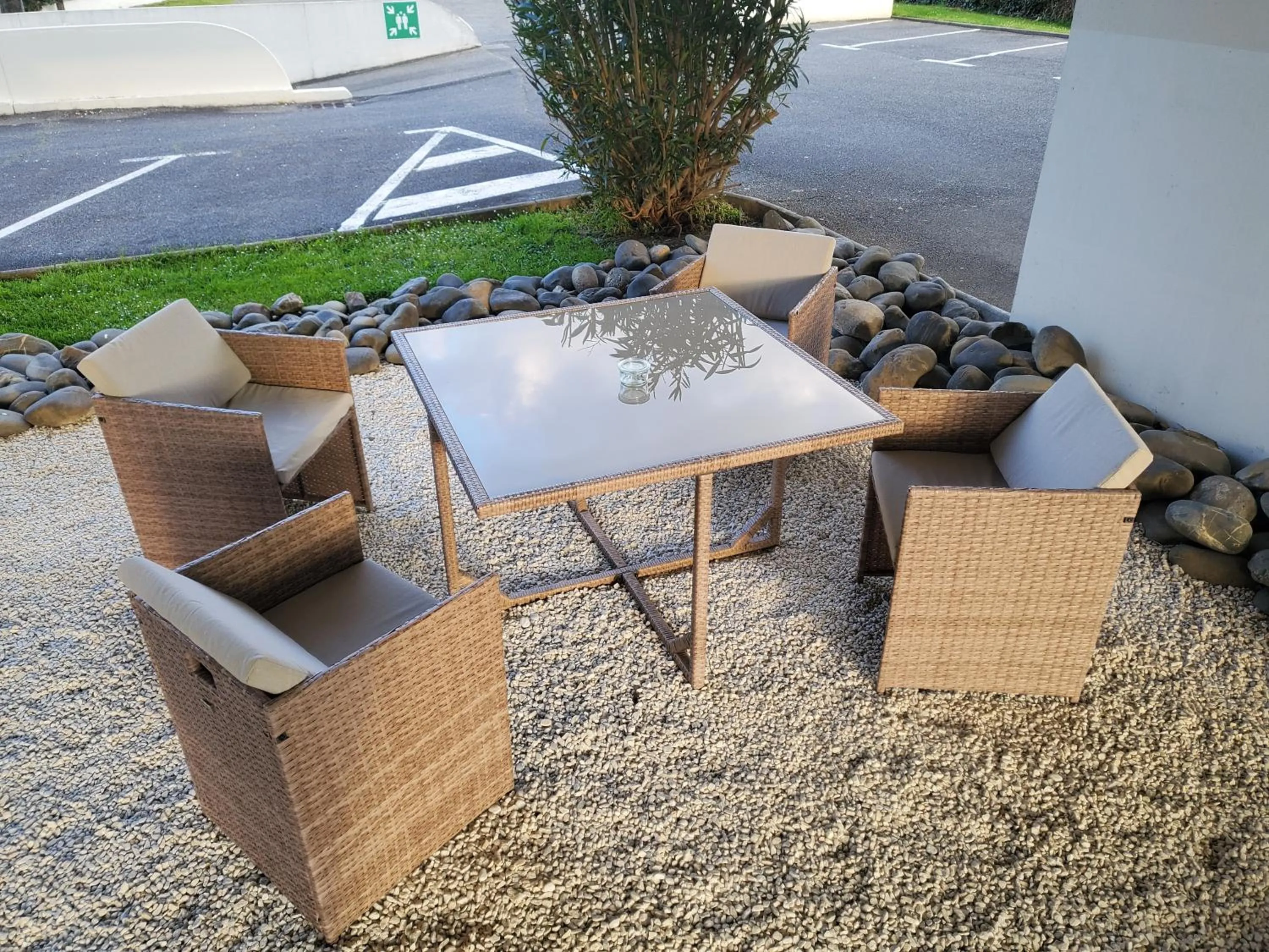 Patio in Atlantic Hôtel