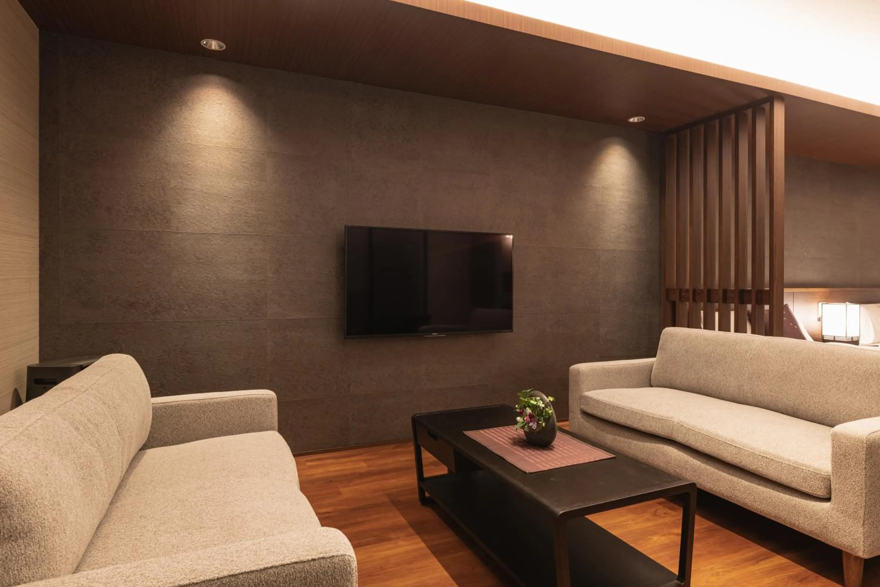 TV and multimedia in GRAND BASE Iolani