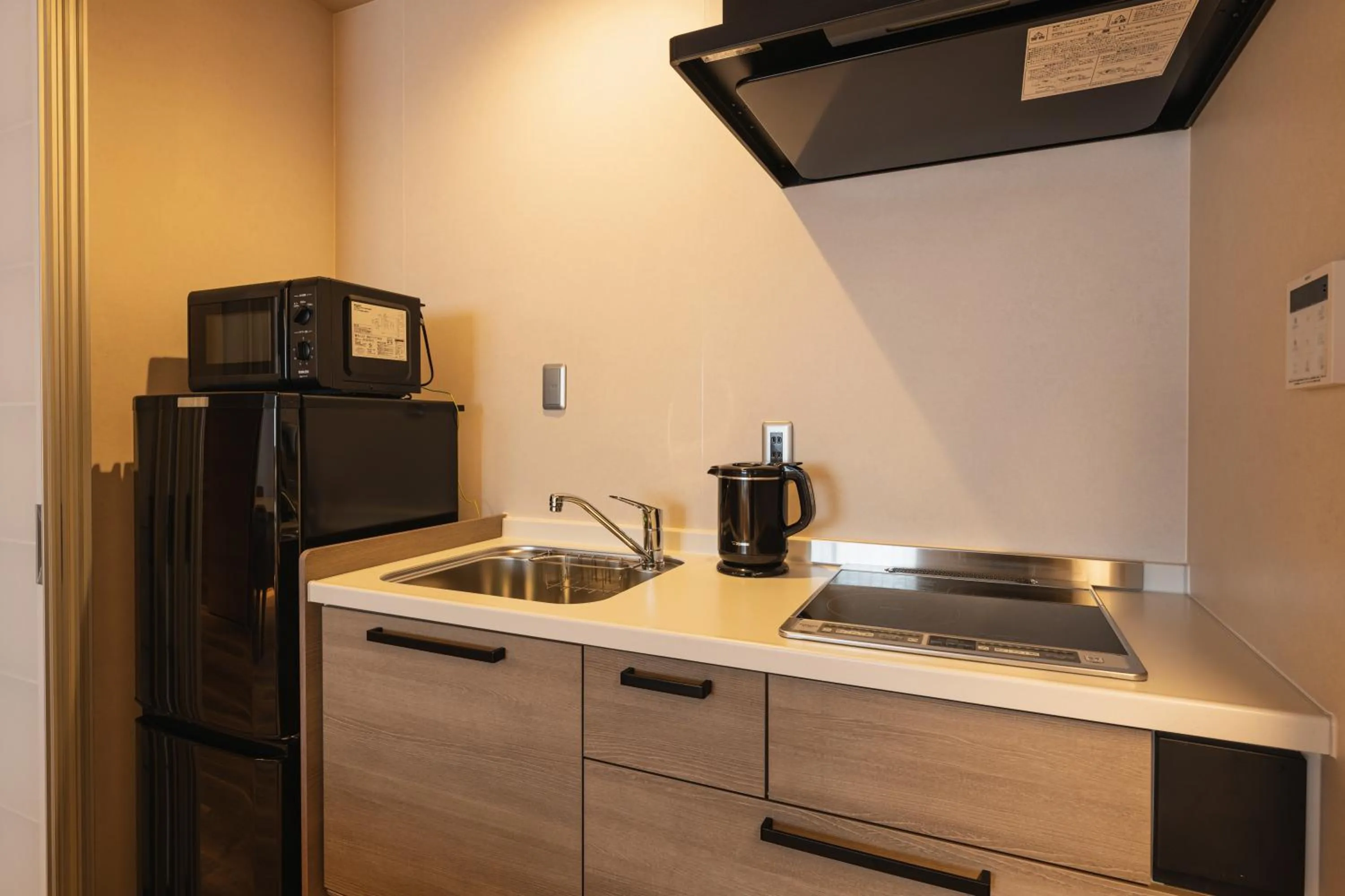 Kitchen or kitchenette in GRAND BASE Iolani