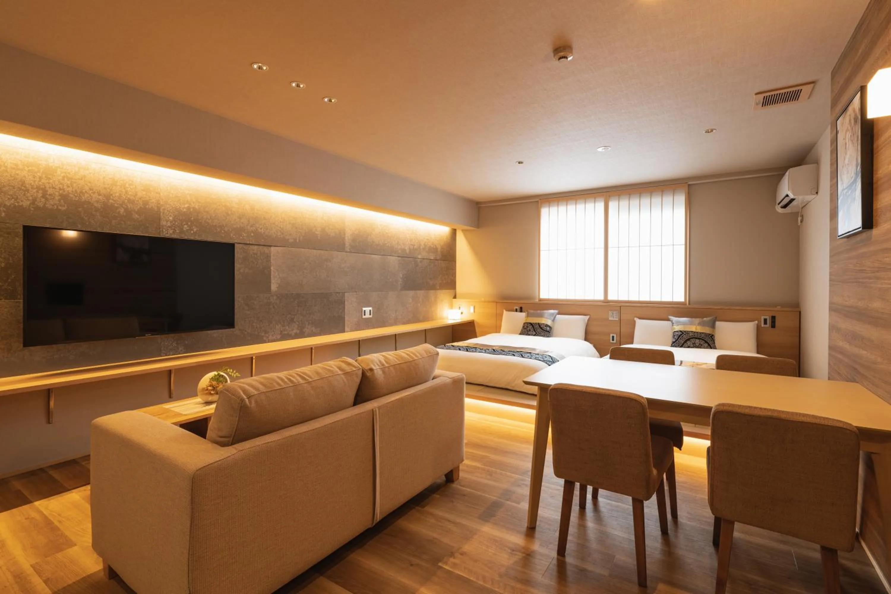 Living room in GRAND BASE Iolani