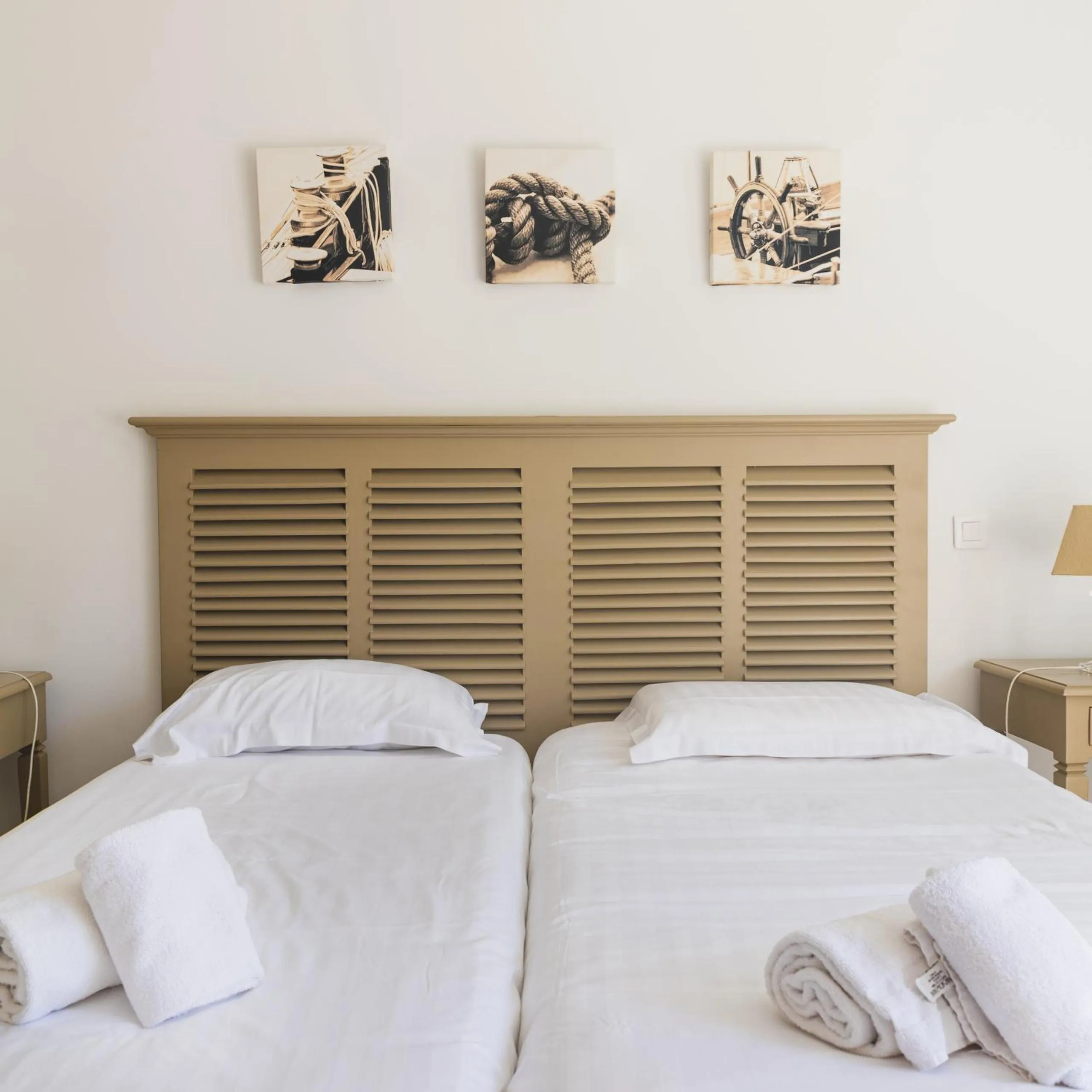 Bedroom, Bed in Hotel et Studios Le Marina Baie de La Baule