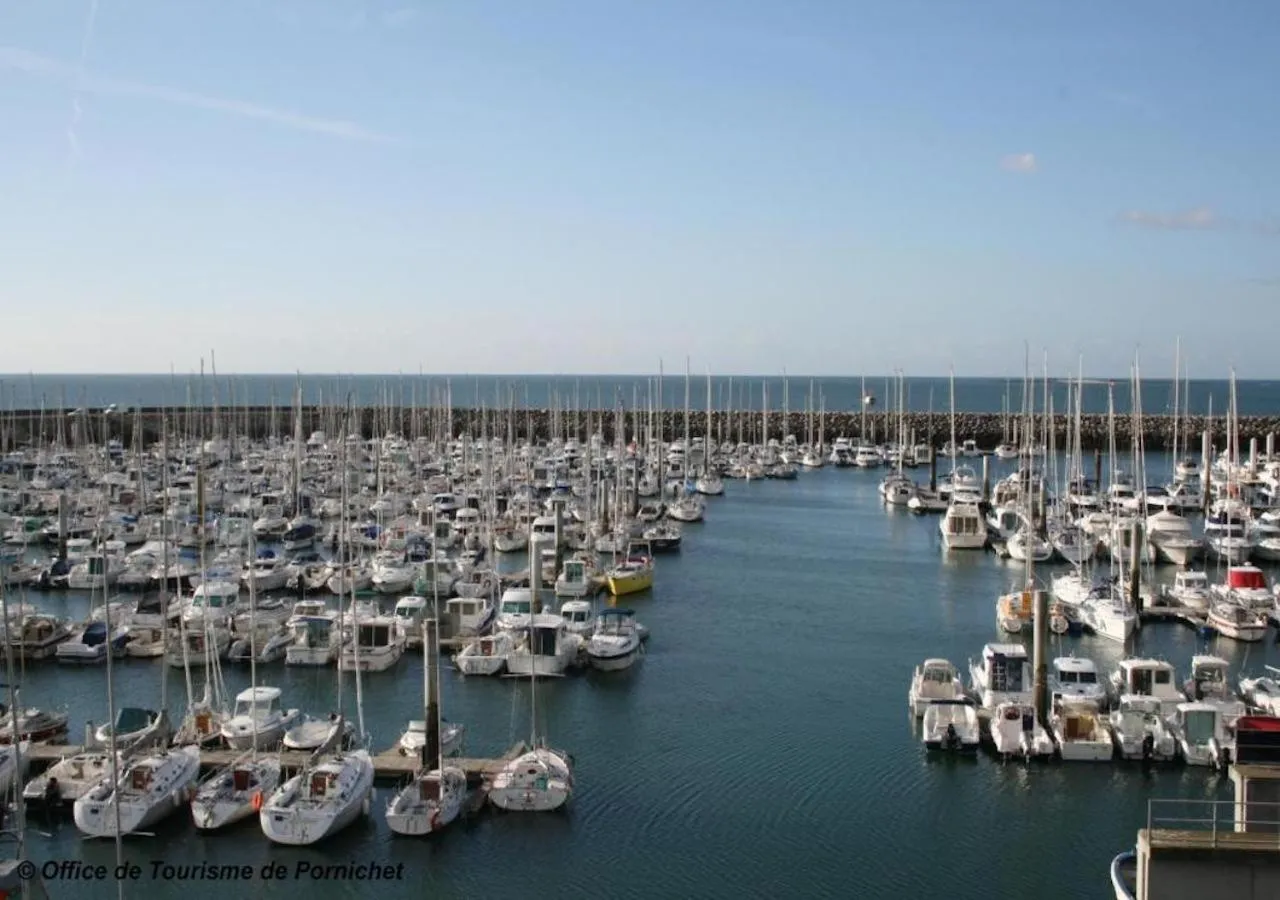 Neighbourhood in Hotel et Studios Le Marina Baie de La Baule