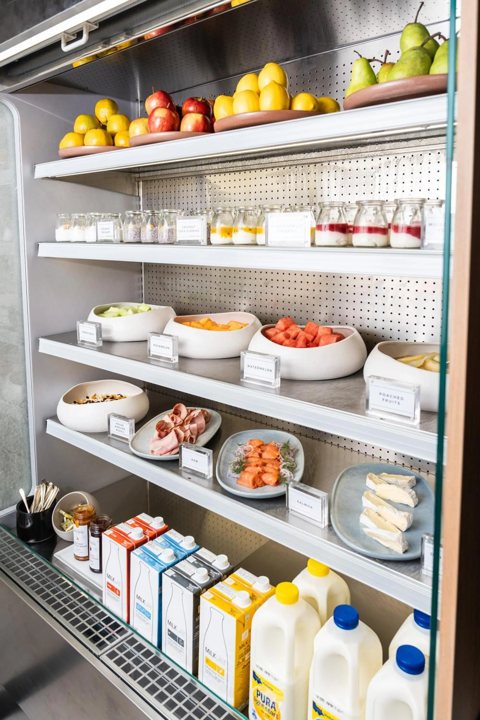 Breakfast in Vibe Hotel Melbourne