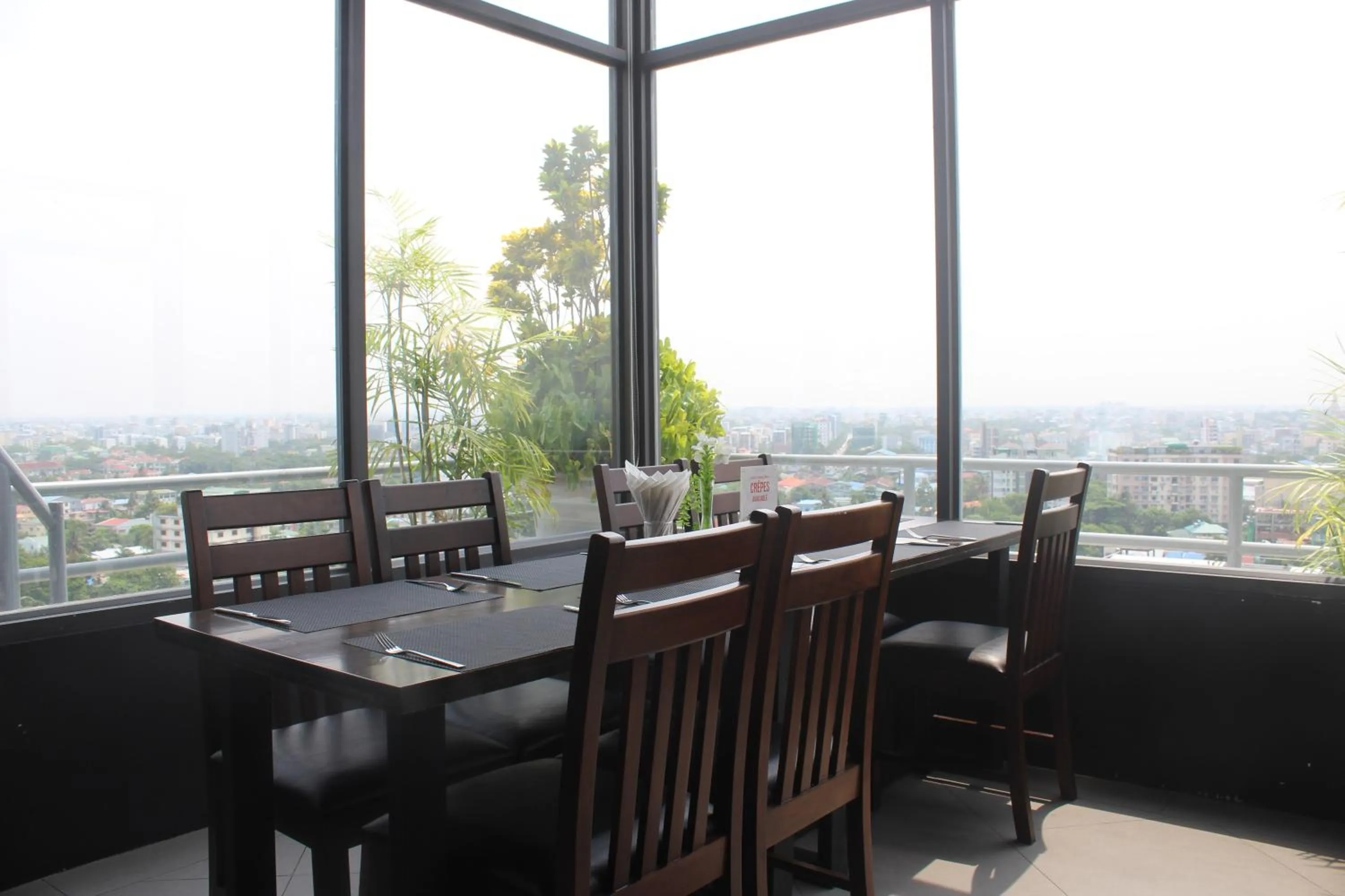 Myanandar Residence & Hotel