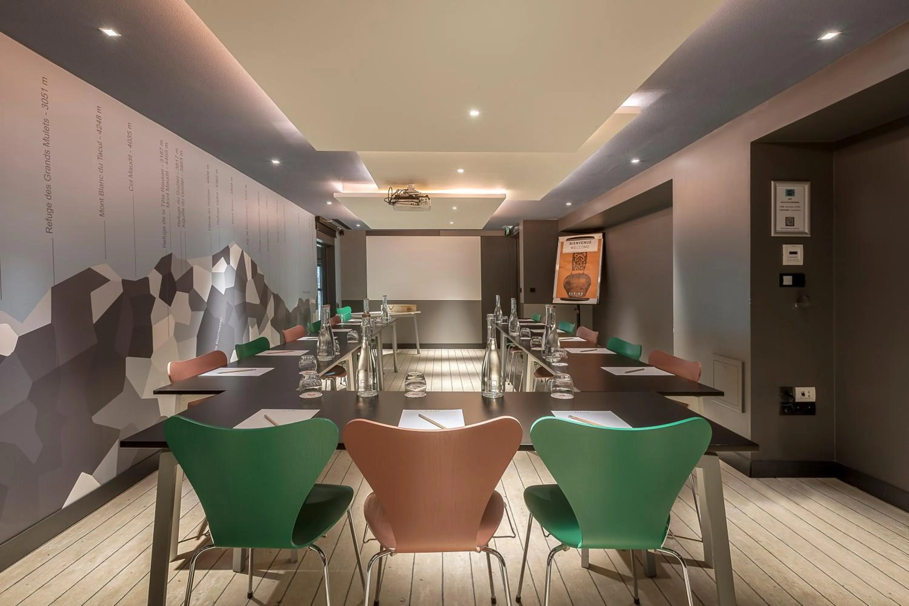 Business facilities in Alpina Eclectic Hotel