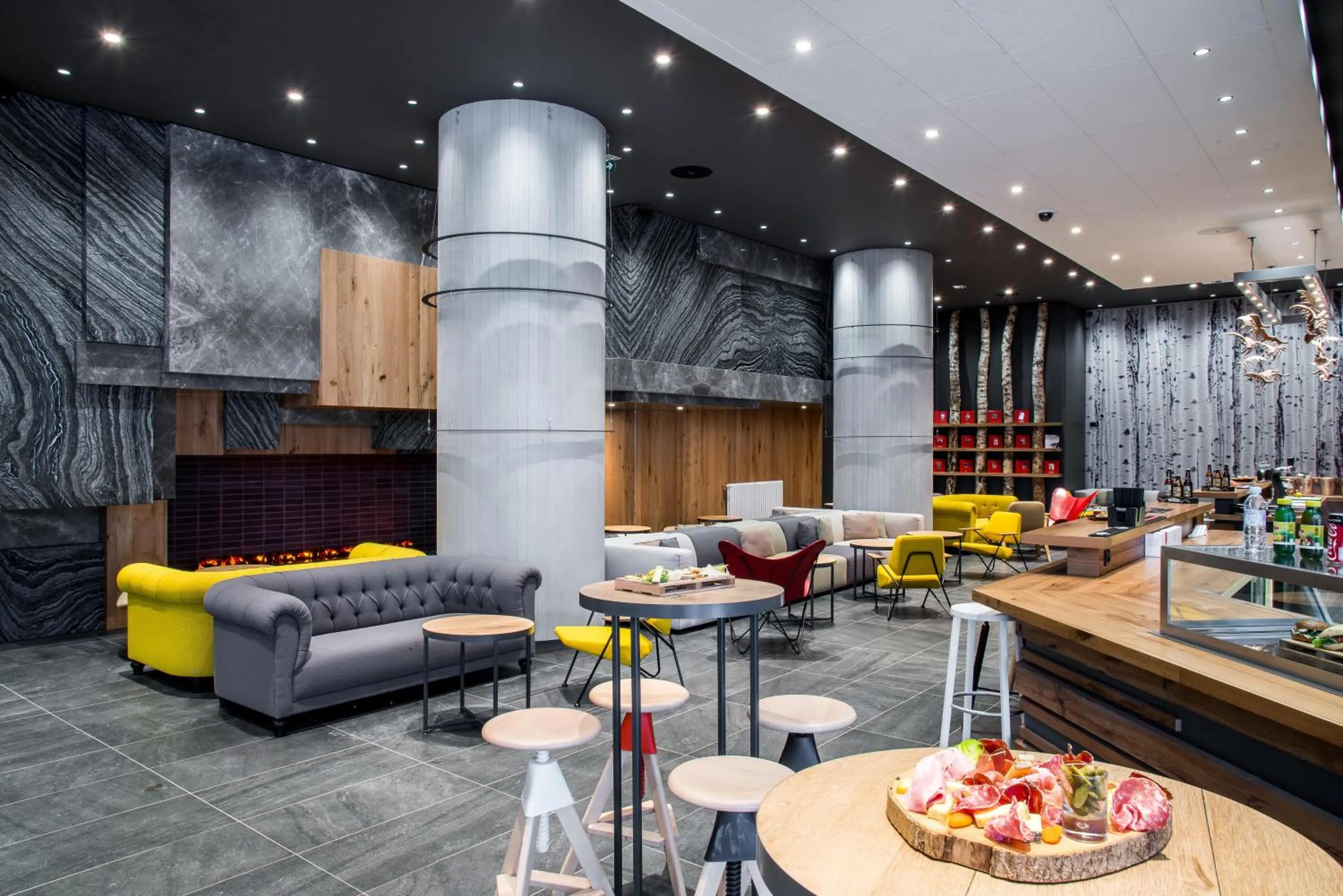 Living room in Alpina Eclectic Hotel