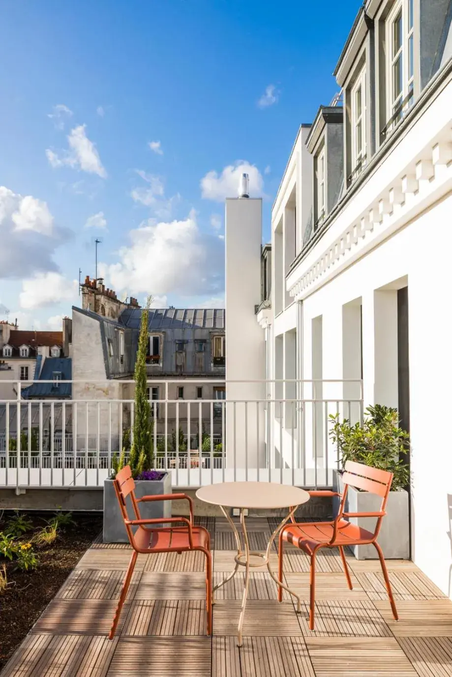 Suite with Terrace in Le Grand Quartier Suite with Terrace in Le Grand Quartier