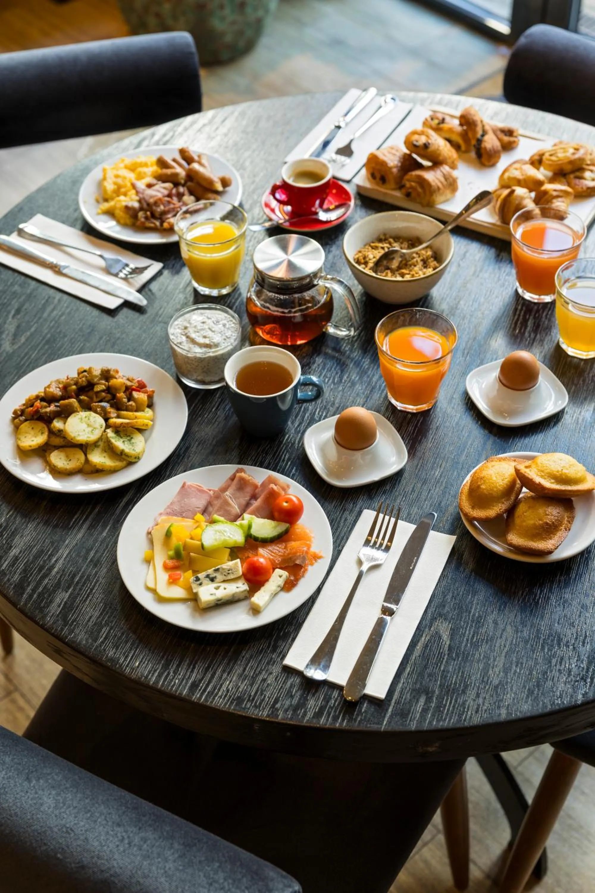 Restaurant/places to eat in Le Grand Quartier