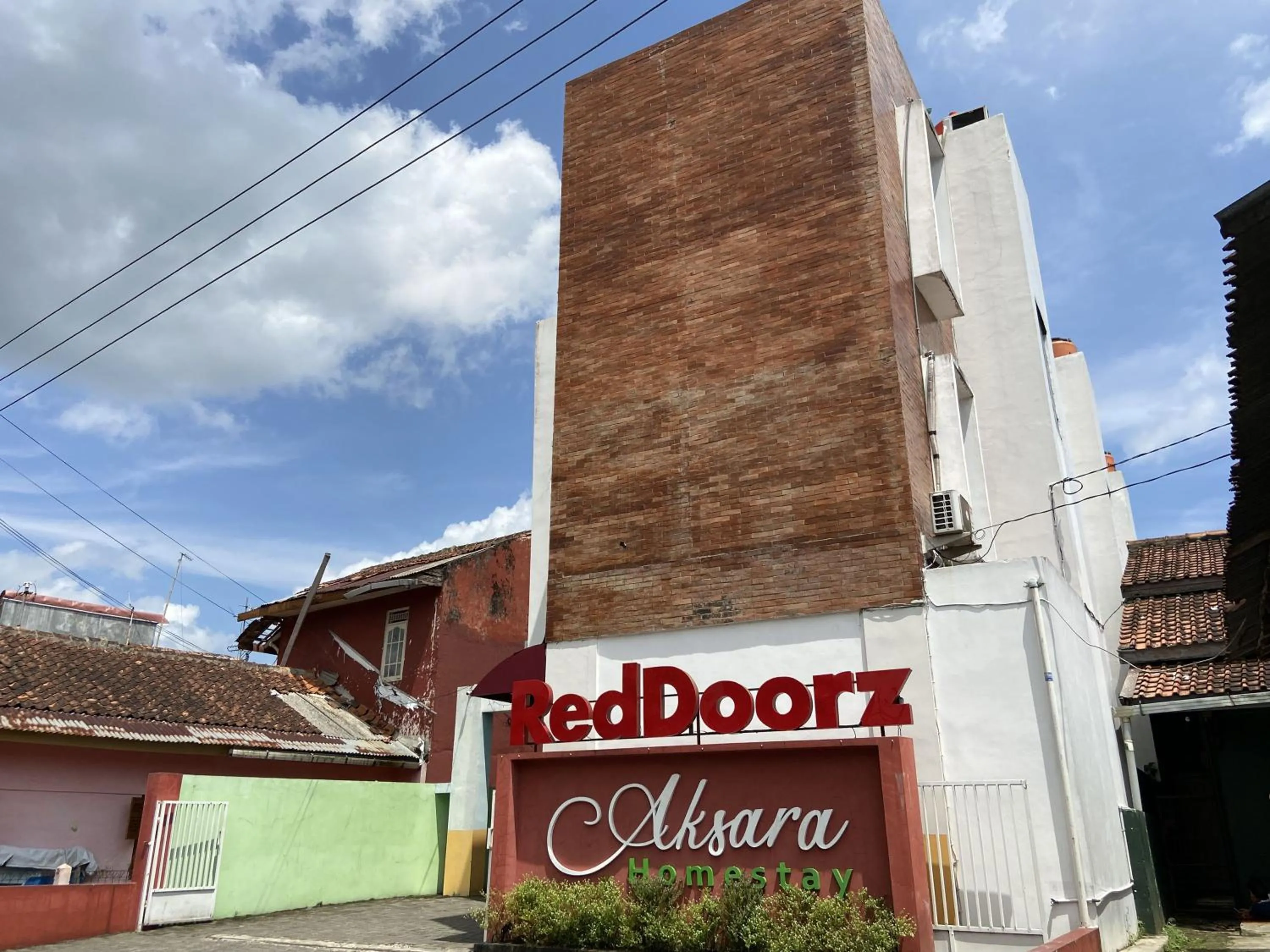 Property building in RedDoorz near RSUD Margono Purwokerto 3