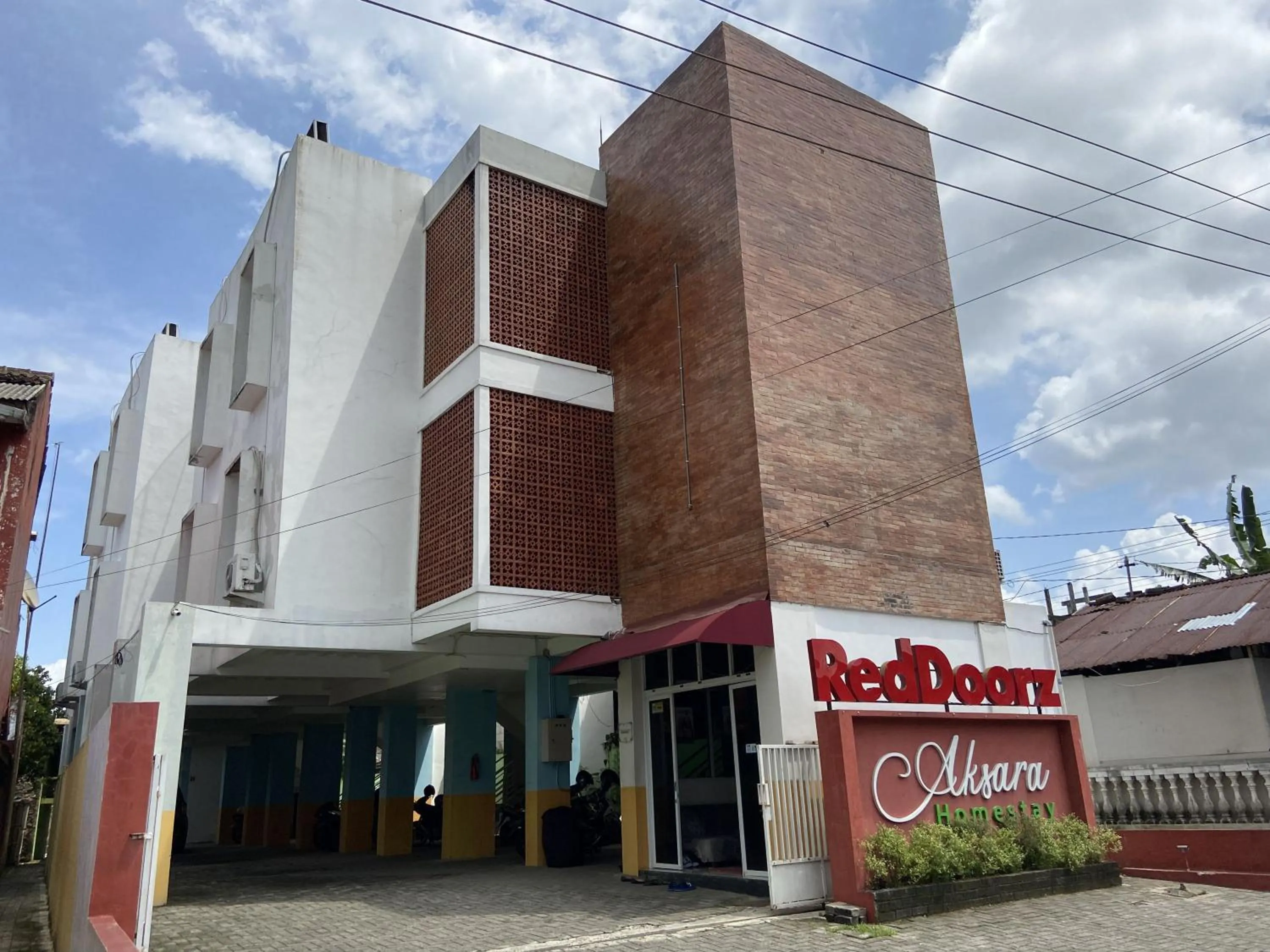 Property building in RedDoorz near RSUD Margono Purwokerto 3