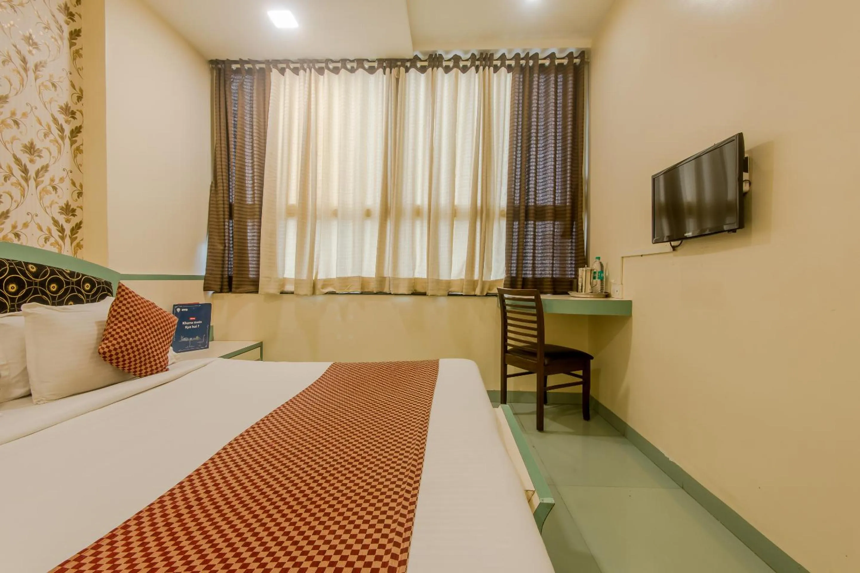 Bed in Hotel Sai Country Inn by Shantikamal