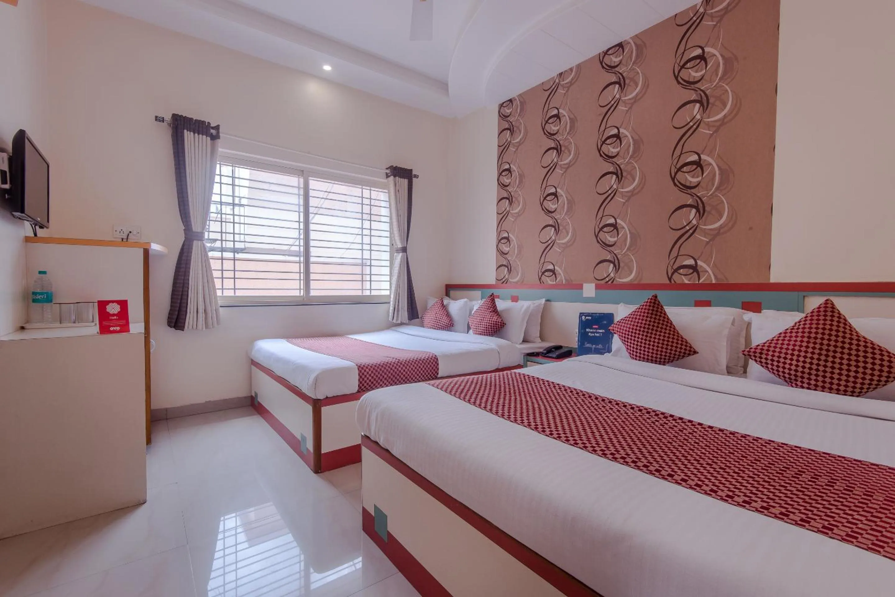 Bed in Hotel Sai Country Inn by Shantikamal
