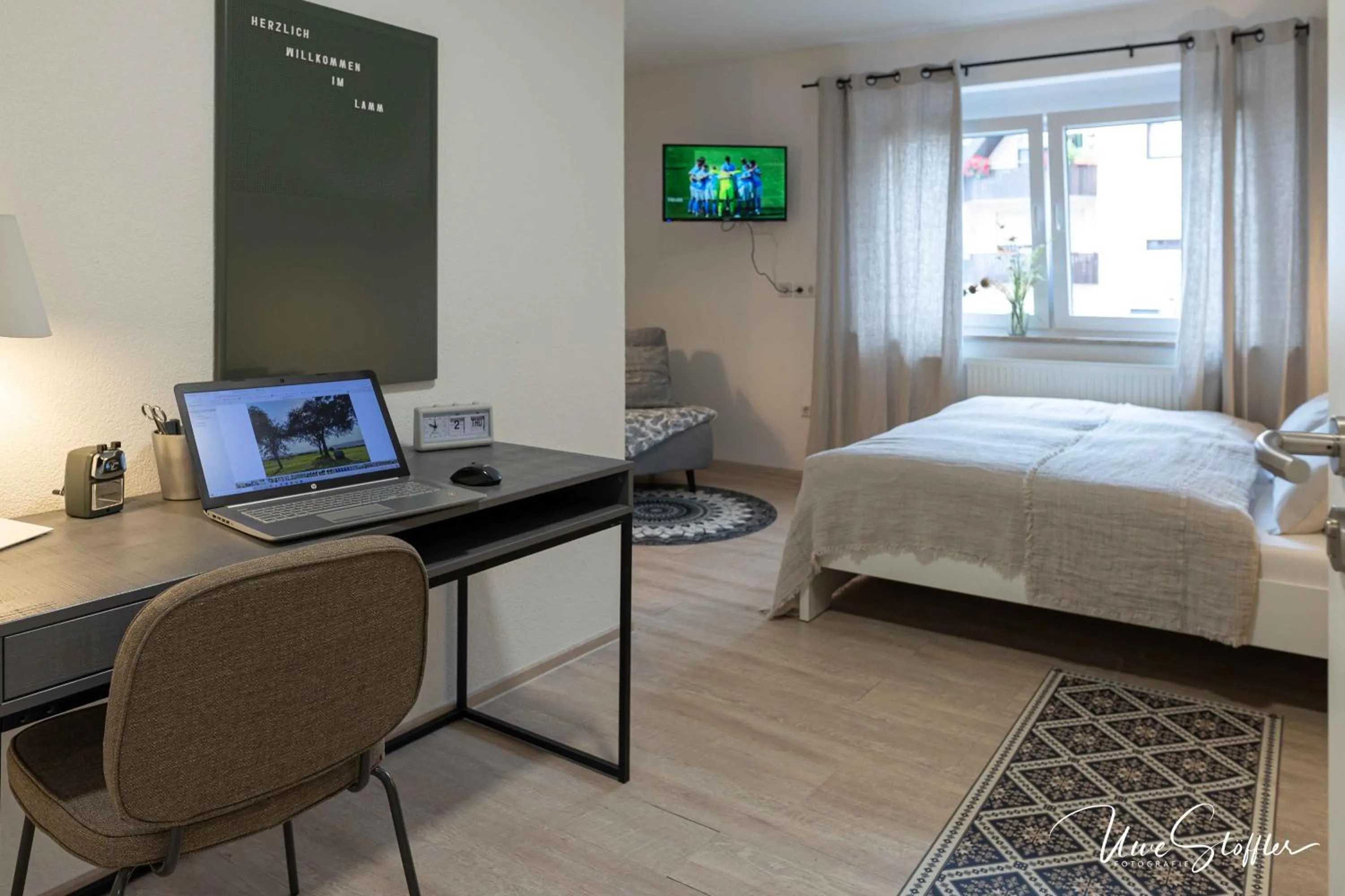 Photo of the whole room, Bed in Sali Homes - GaesteHaus Lamm Obersulm