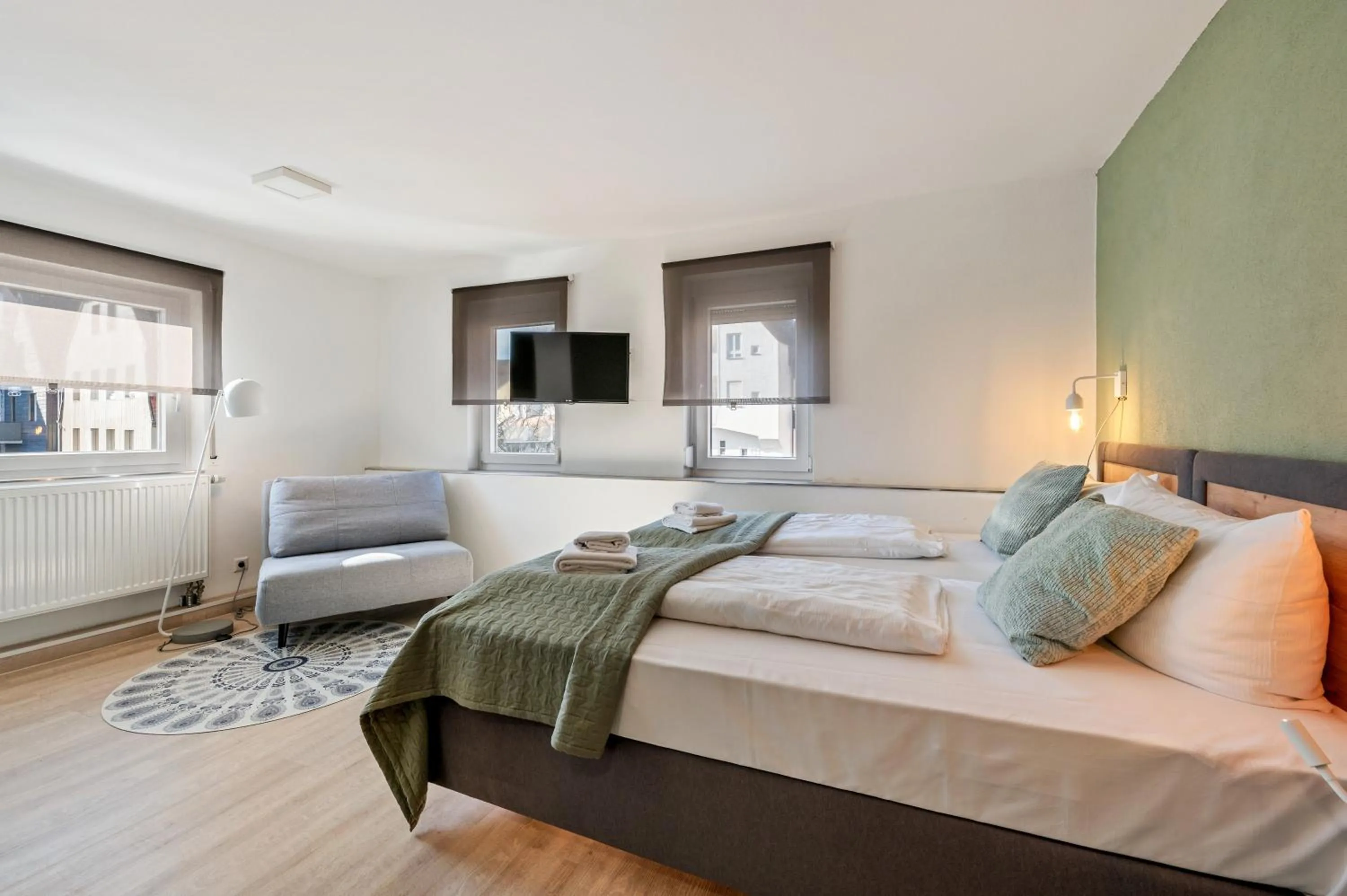 Photo of the whole room, Bed in Sali Homes - GaesteHaus Lamm Obersulm