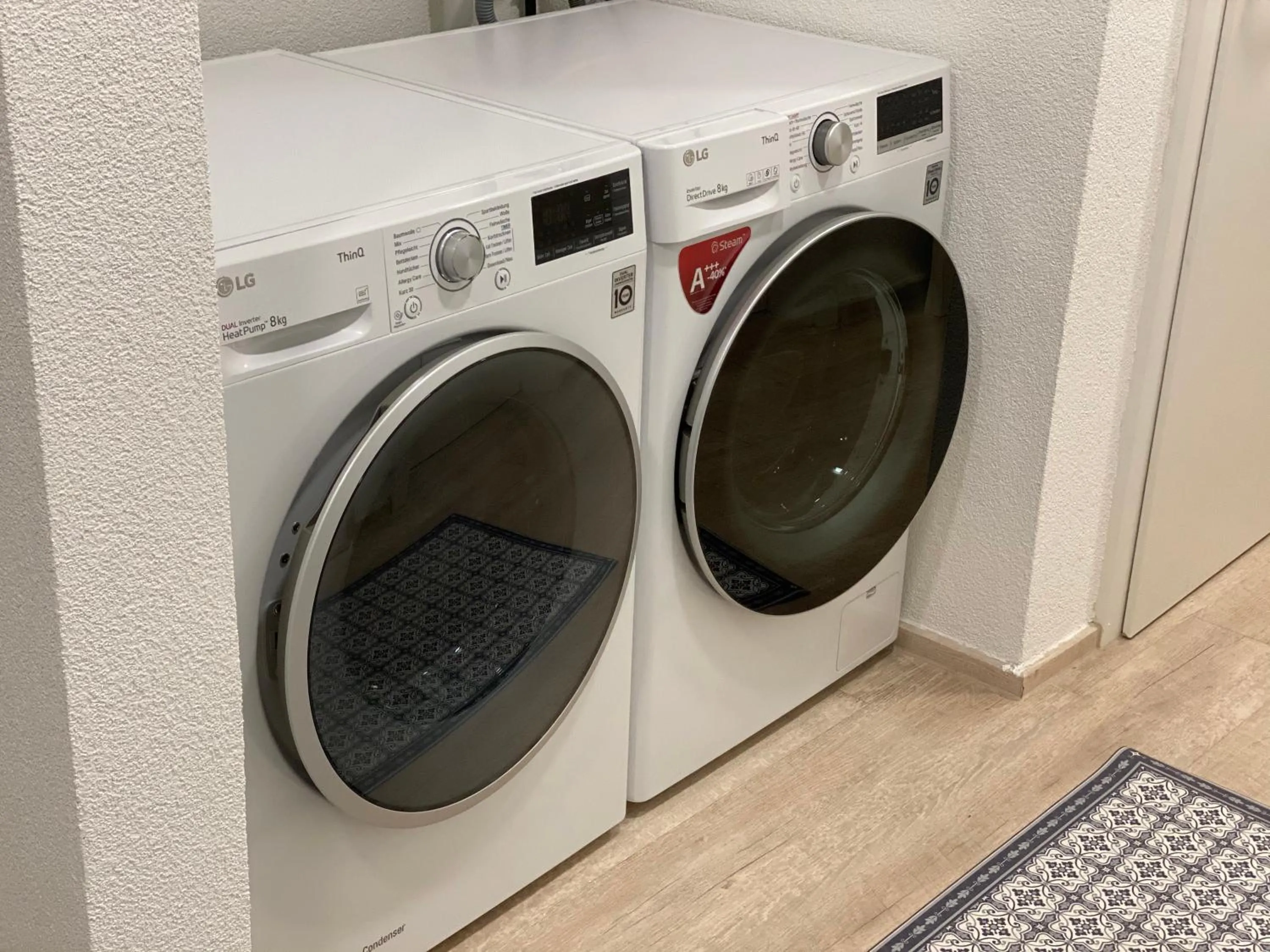 Staff in Sali Homes - GaesteHaus Lamm Obersulm