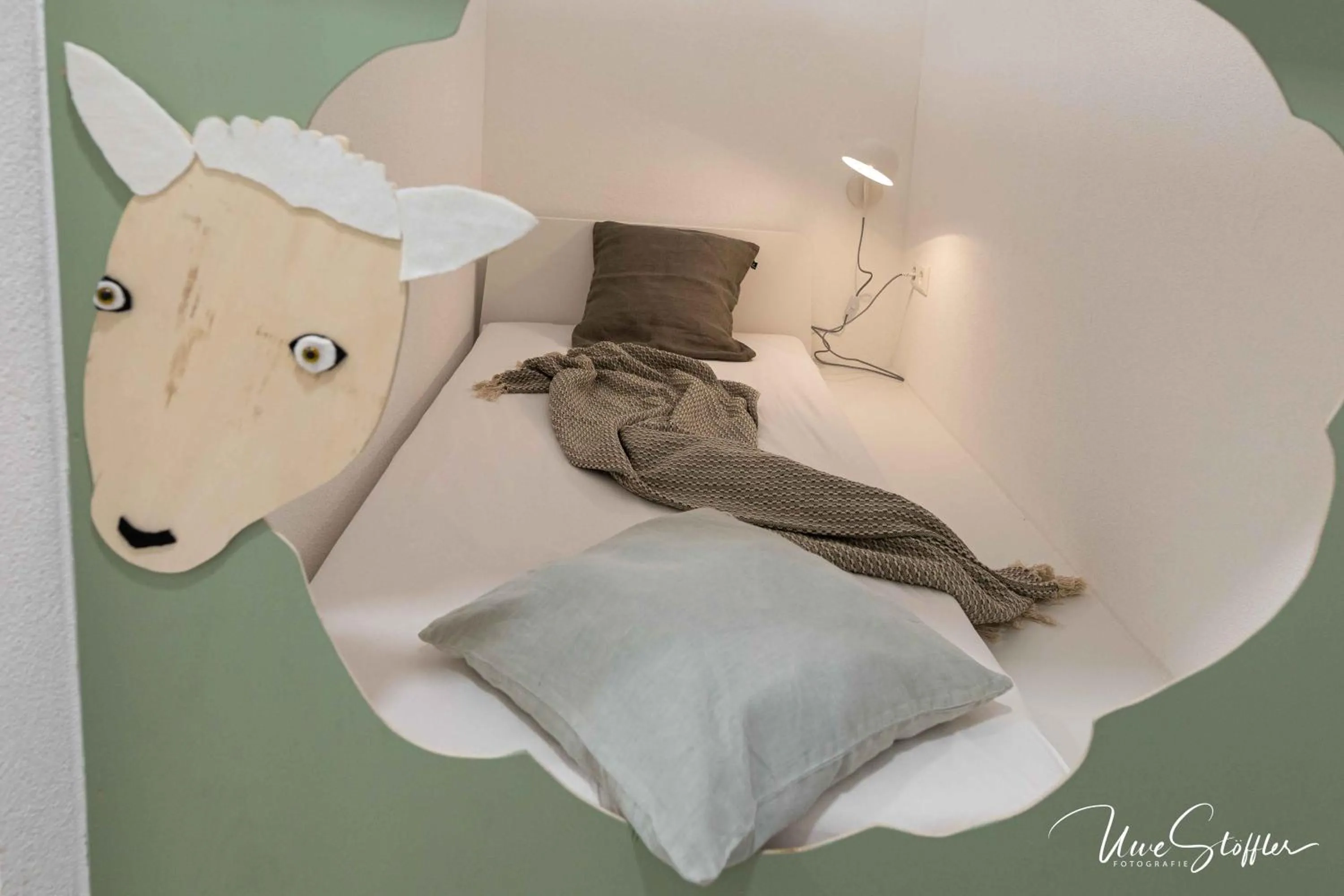 Bed in Sali Homes - GaesteHaus Lamm Obersulm