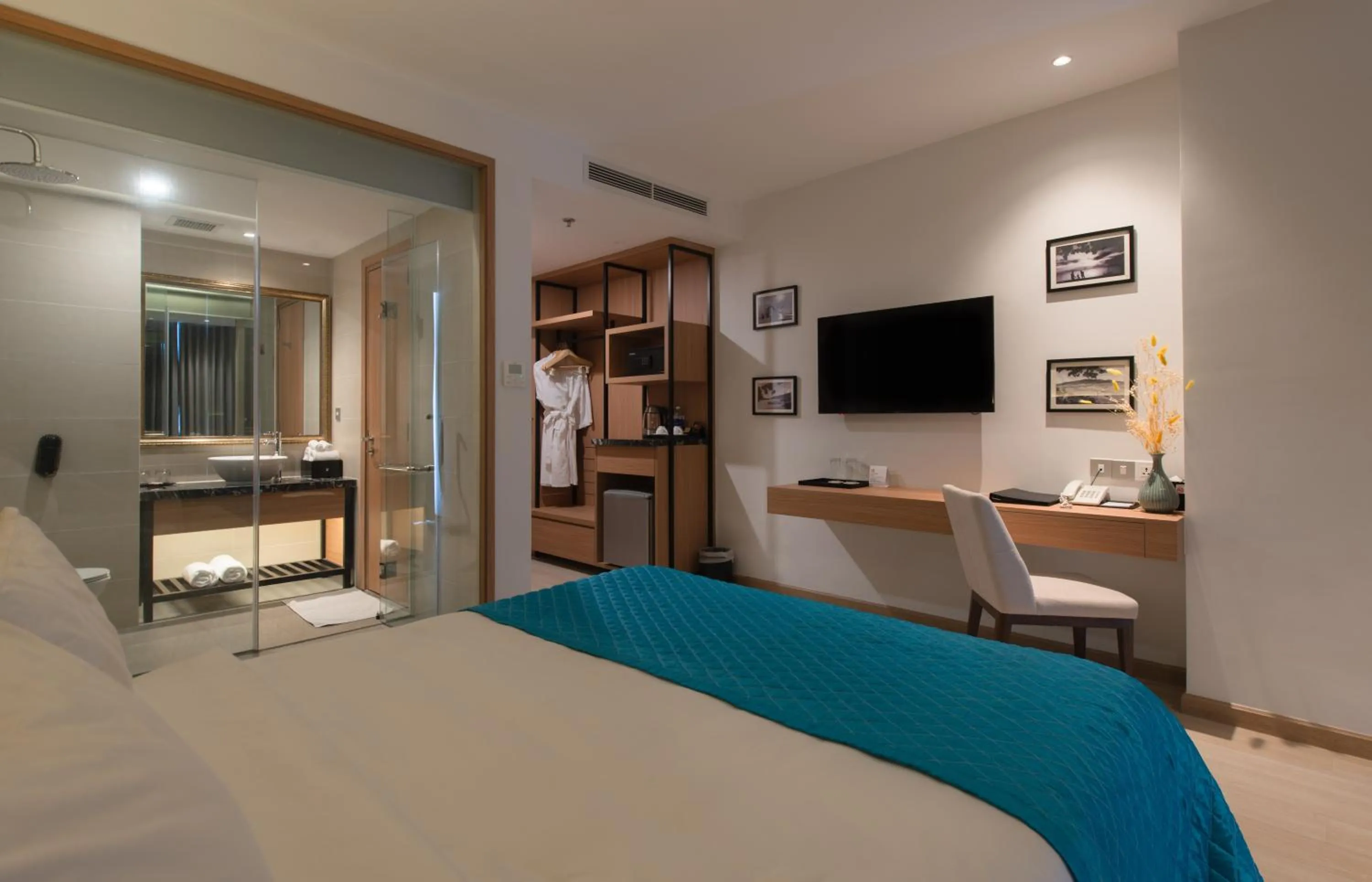 Bedroom, Bed in Navada Beach Hotel