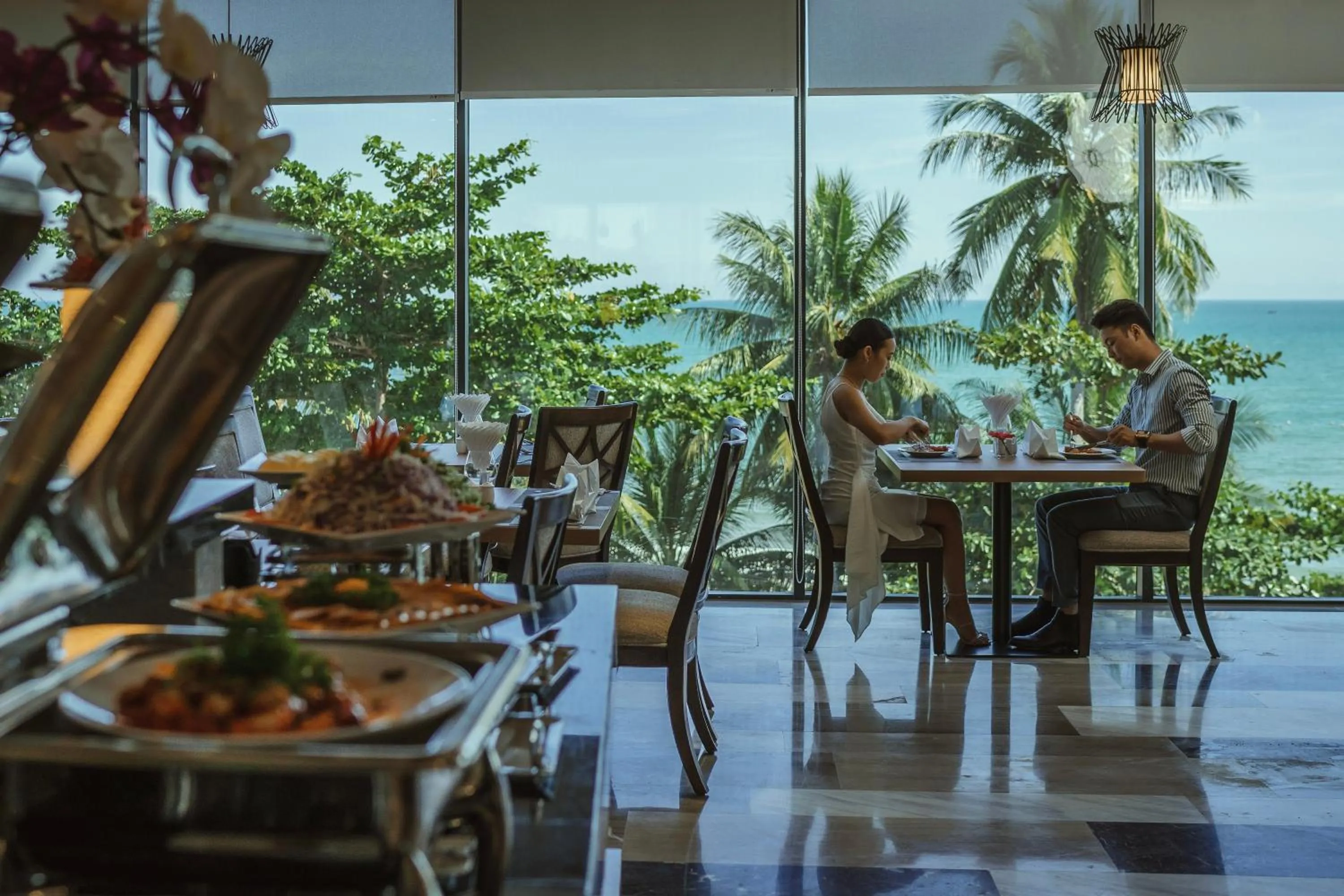 Restaurant/places to eat in Navada Beach Hotel