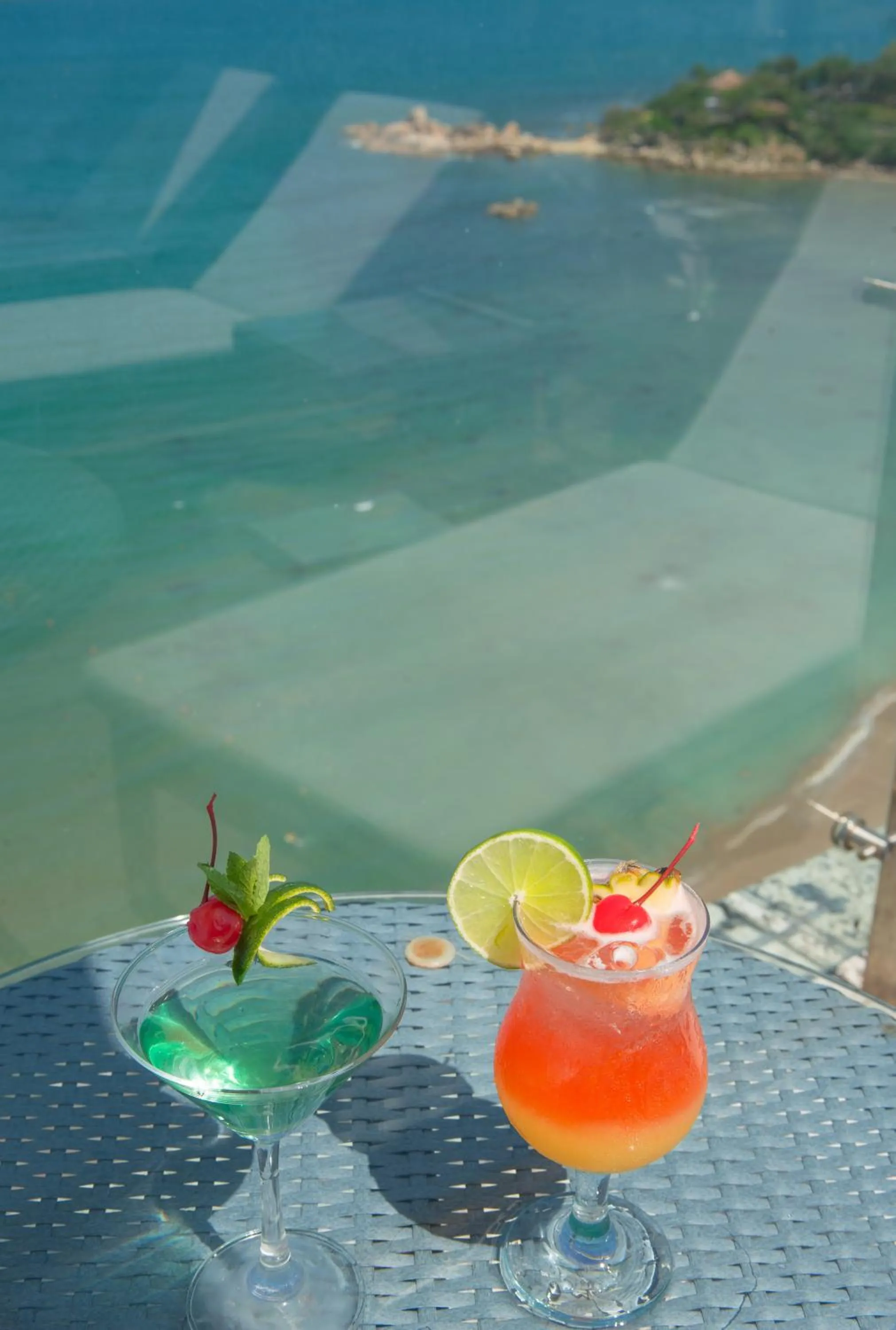 Swimming pool in Navada Beach Hotel