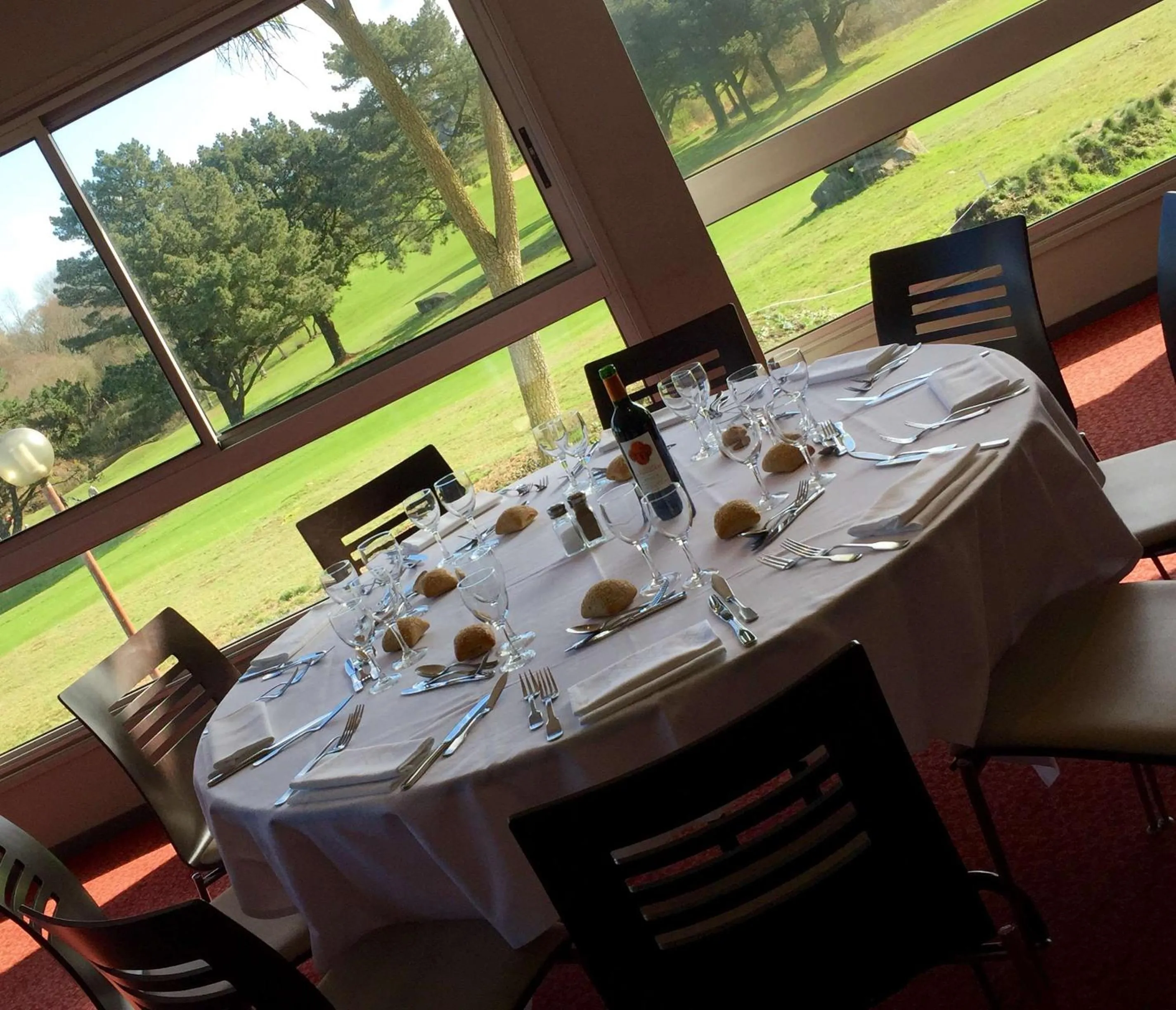 Meeting/conference room in Brit Hotel Golfhotel Saint Samson