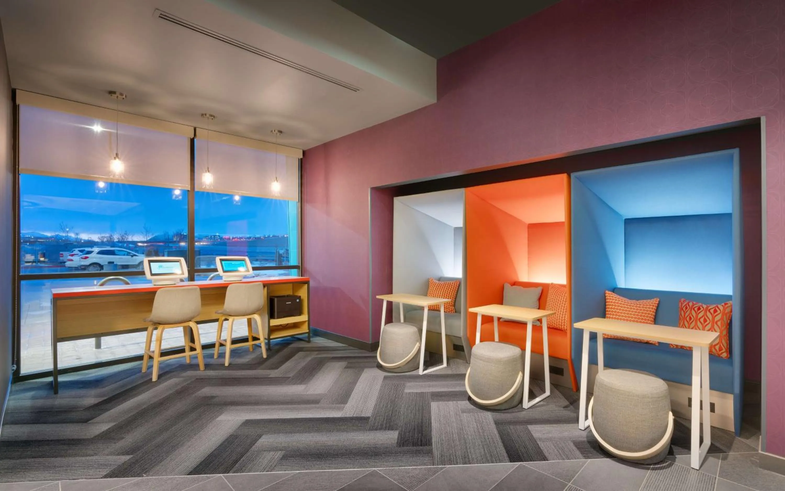 Lobby or reception in Tru By Hilton Lehi, Ut