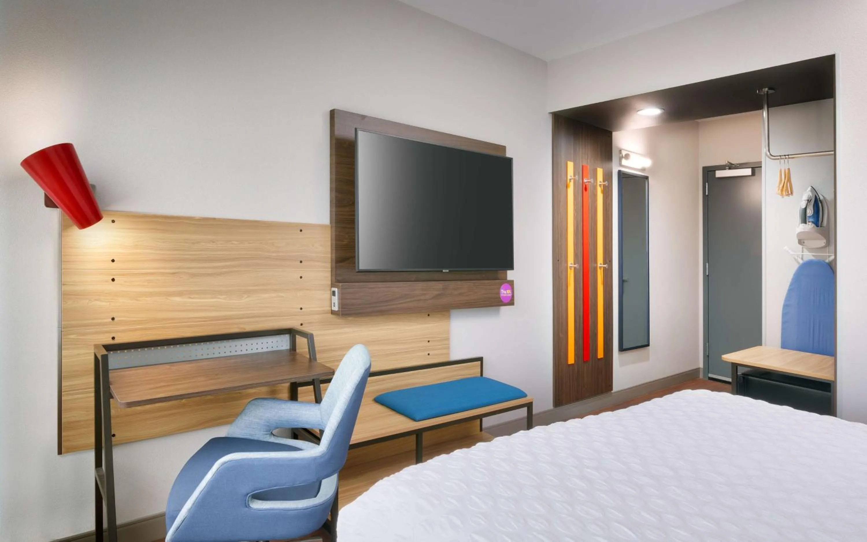 Bedroom, Bed in Tru By Hilton Lehi, Ut