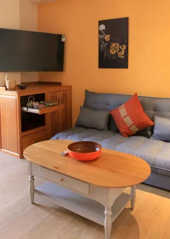 One-Bedroom Apartment with City View in The Lighthouse One-Bedroom Apartment with City View in The Lighthouse