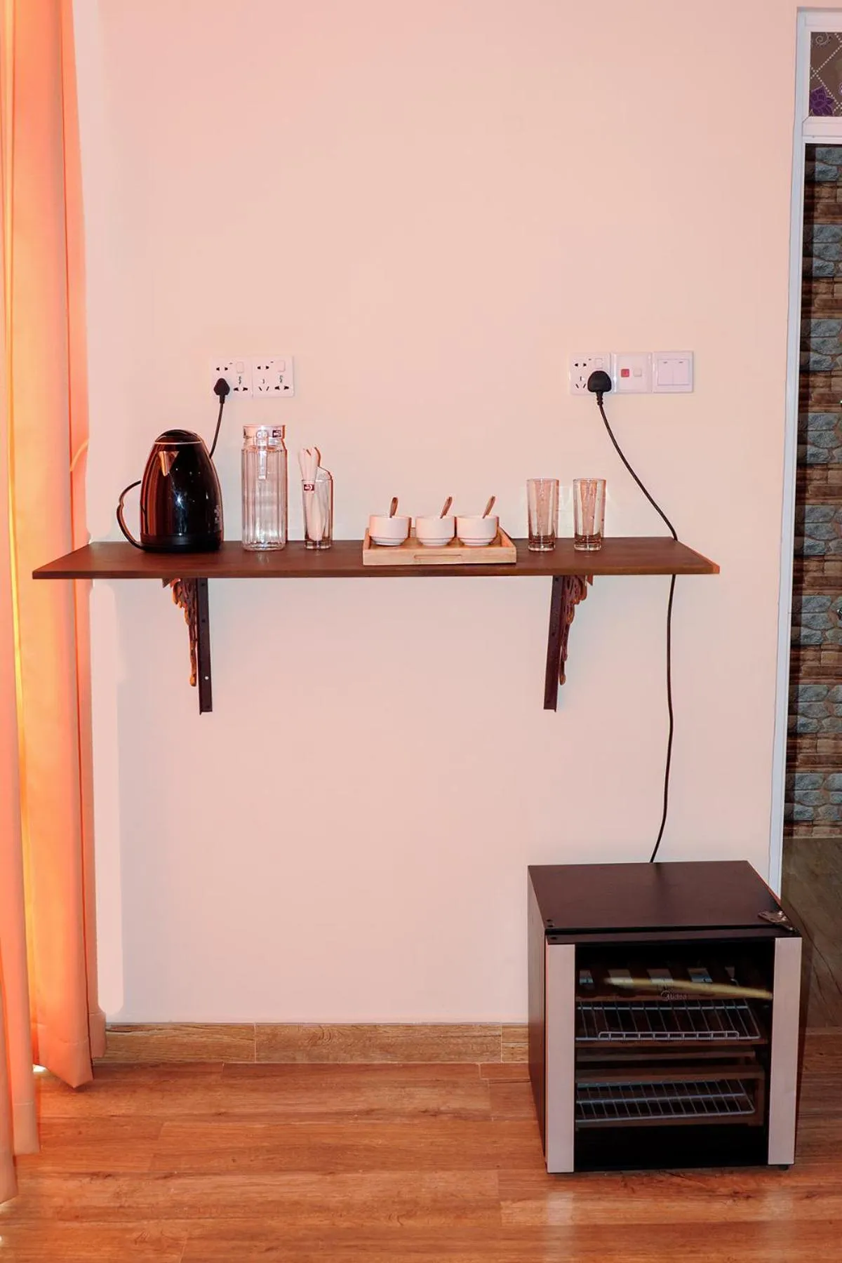 Lounge or bar in WoodyCrest