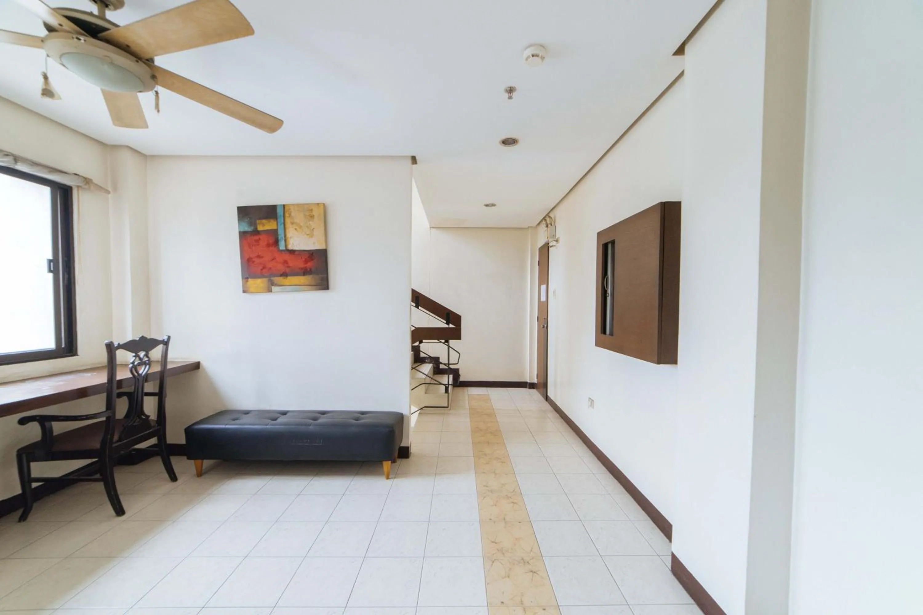 Lobby or reception in RedDoorz near Olongapo Bus Terminal