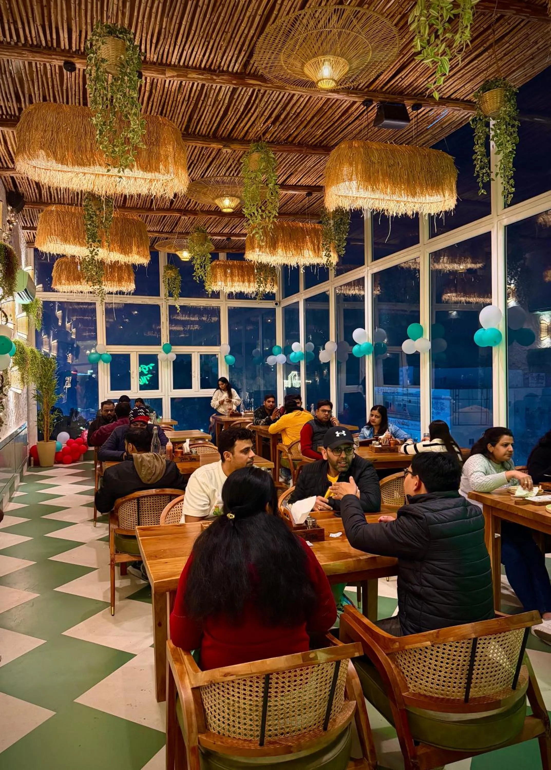 Restaurant/places to eat in Sugar Stars Inn