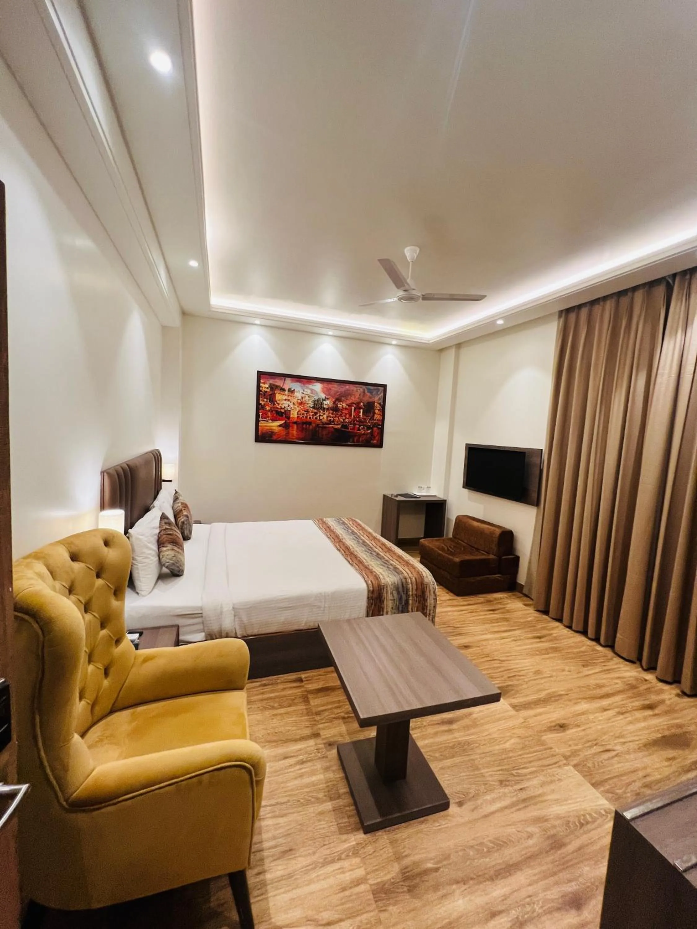 Photo of the whole room, Bed in Sugar Stars Inn