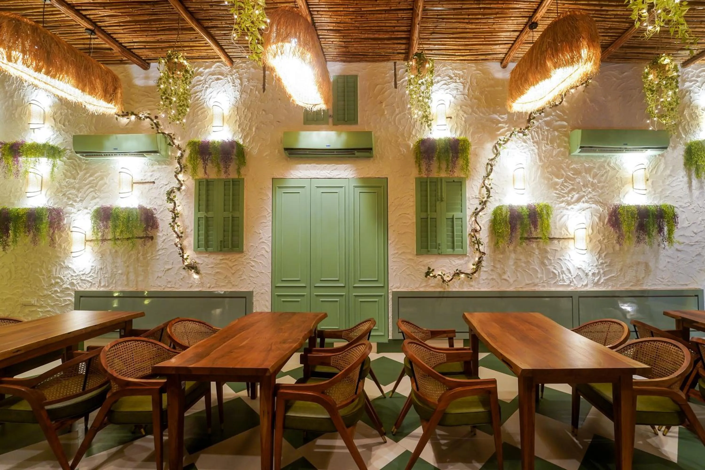 Restaurant/places to eat in Sugar Stars Inn