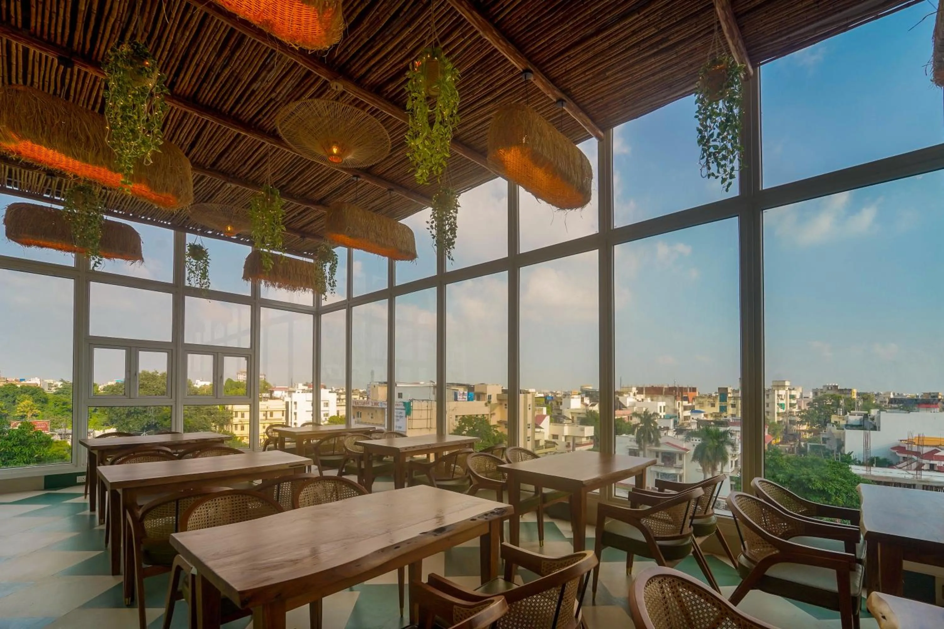 Restaurant/places to eat in Sugar Stars Inn