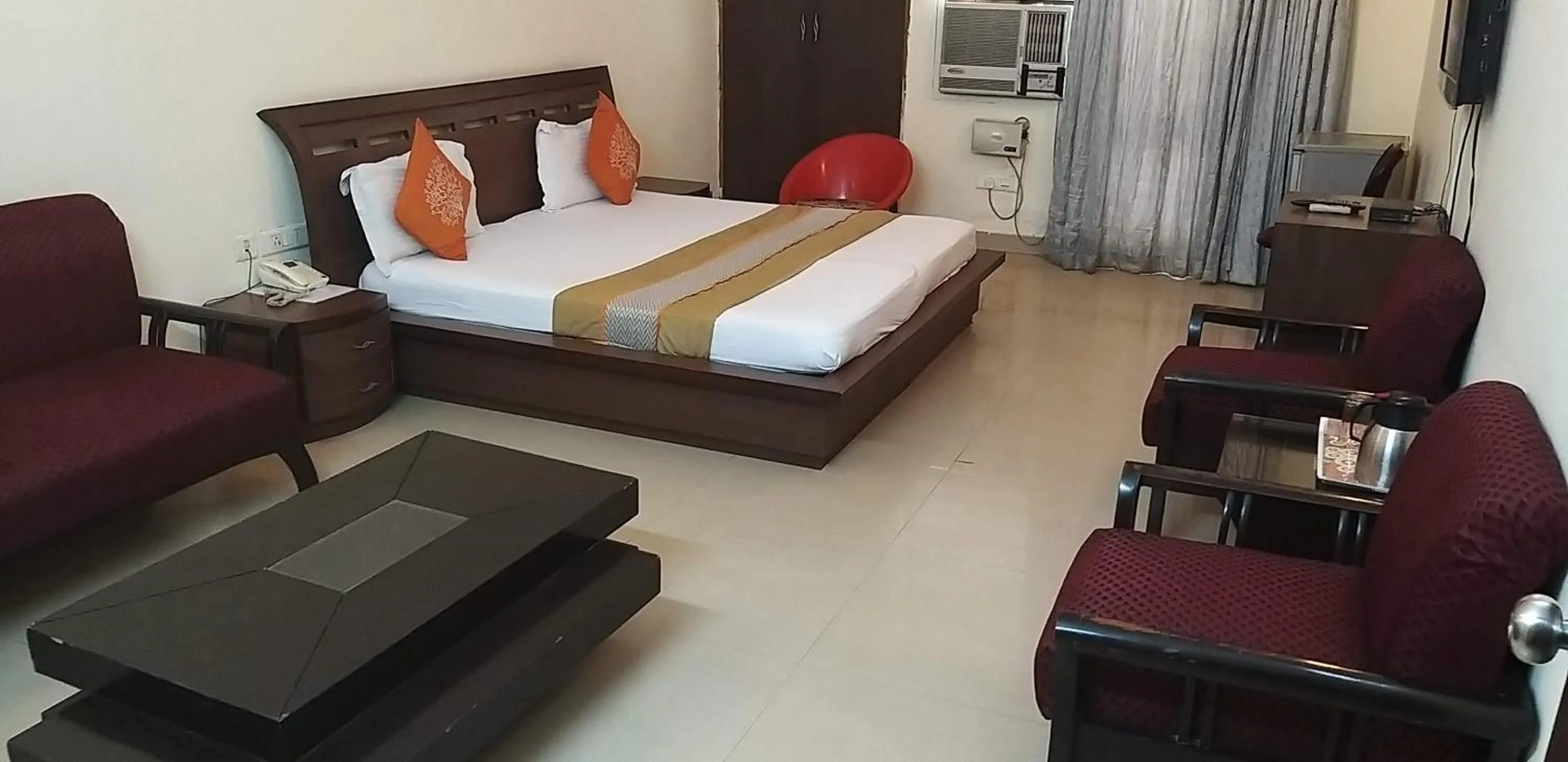 Bed in Hotel Home Stay Dwarka