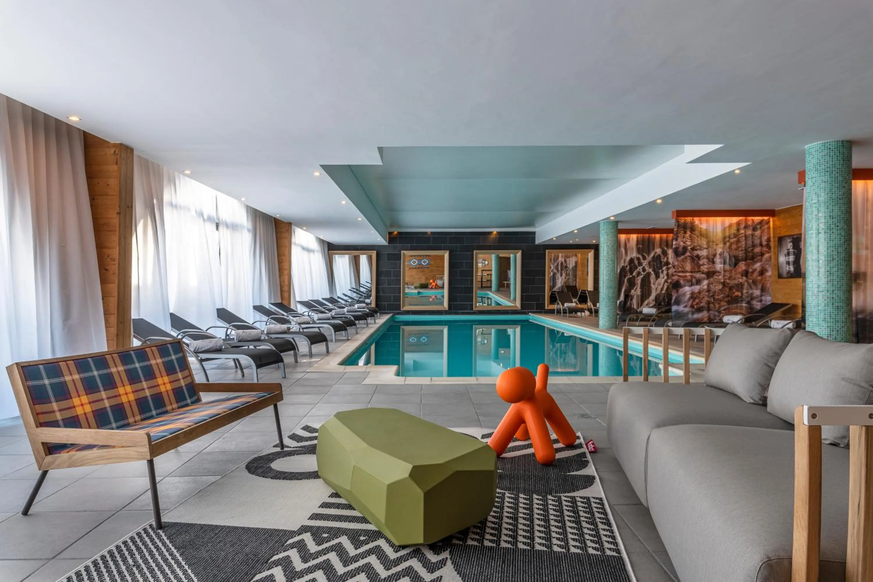 Swimming pool in Chalet Hotel Kaya